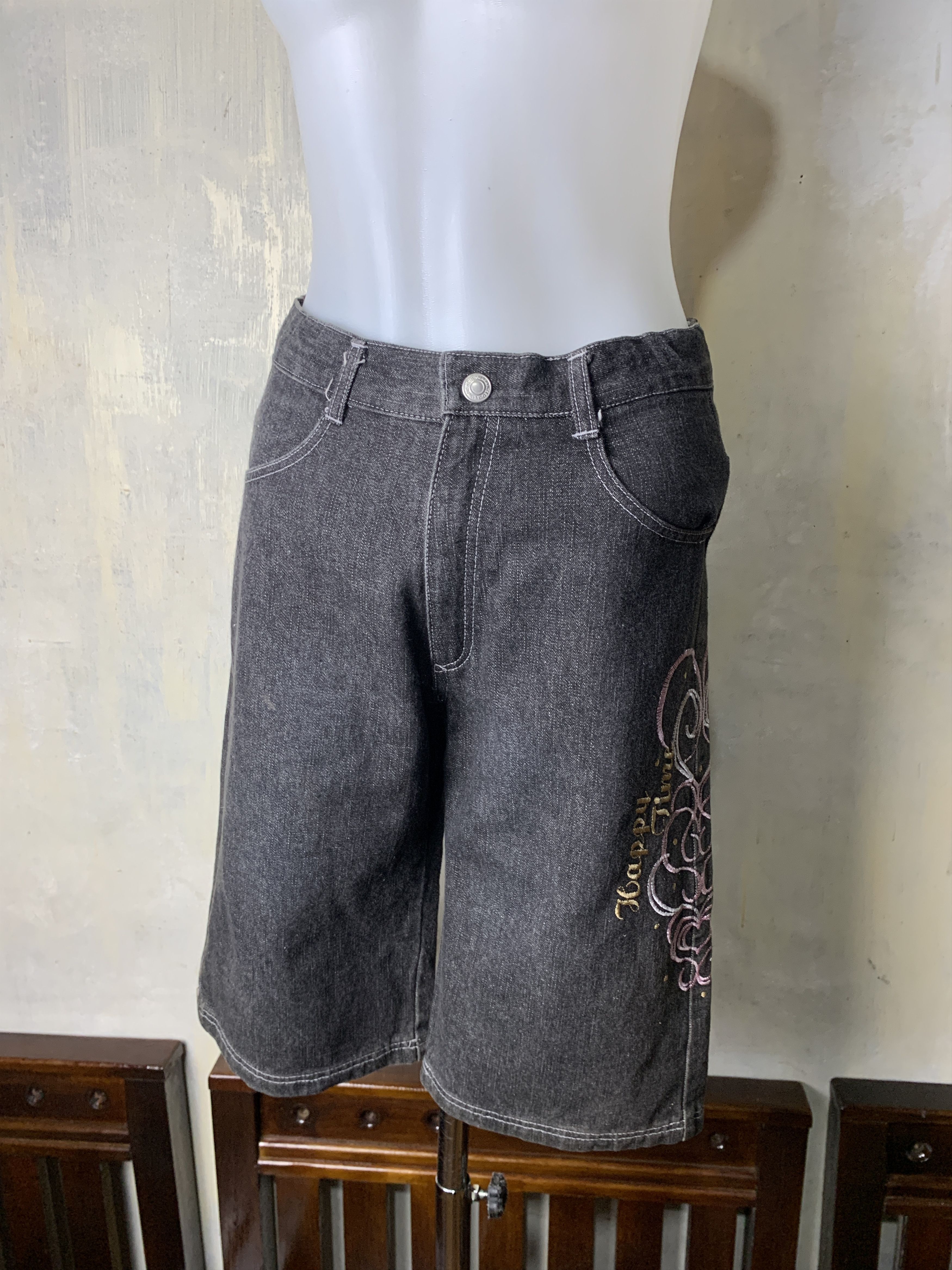 Japanese Brand Happy Time Dark Gray Embroidered Jorts (26) Size 26" / US 2 / IT 38 - 2 Thumbnail