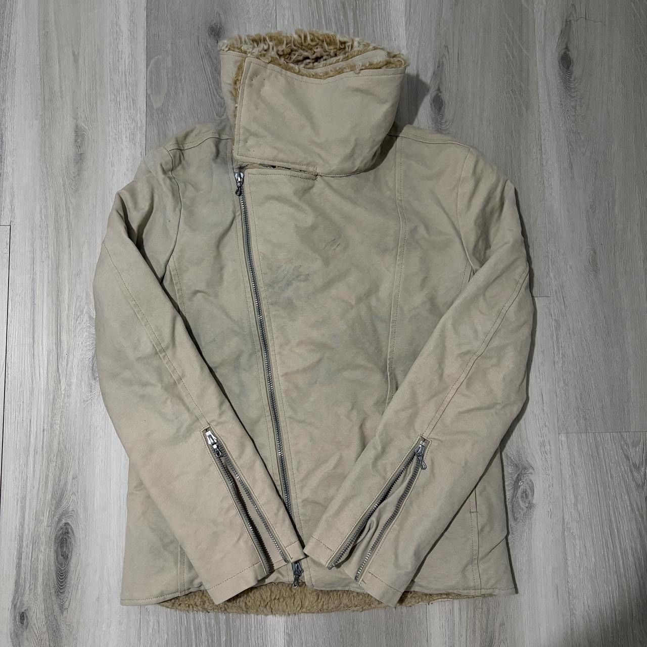 Kazuyuki Kumagai Attachment kazuyuki kumagai attachment asymmetrical shearling jacket Size US S / EU 44-46 / 1 - 2 Thumbnail
