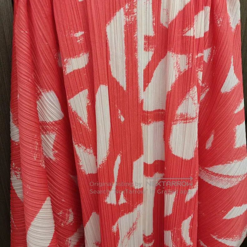 Issey Miyake Issey Miyake size:3 Red Midi Skirt Size 31" - 2 Thumbnail
