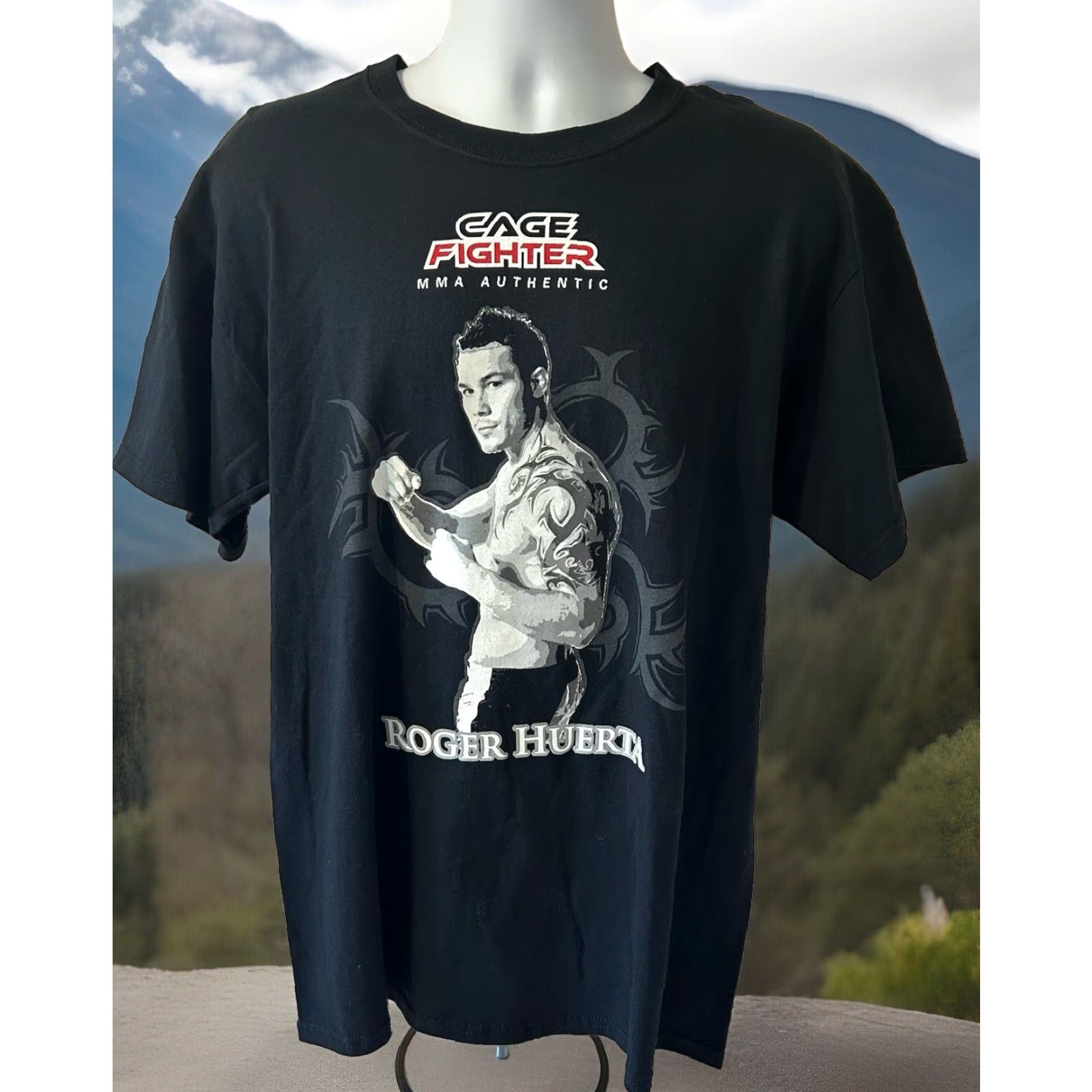 Vintage MMA ShirtMens Black Roger Huerta Short Sleeve Crew Neck Graphic Print Authentic Cage Fighter Size US L / EU 52-54 / 3 - 3 Thumbnail