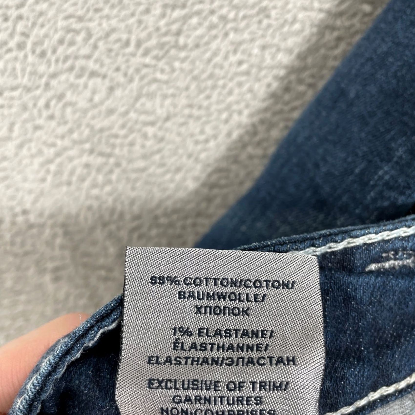 Silver Jeans Co. Silver Jeans Tuesday Capri Jeans Womens W29 Blue Low Embroidered Pocket Distressed Y2K Size 29" - 6 Thumbnail