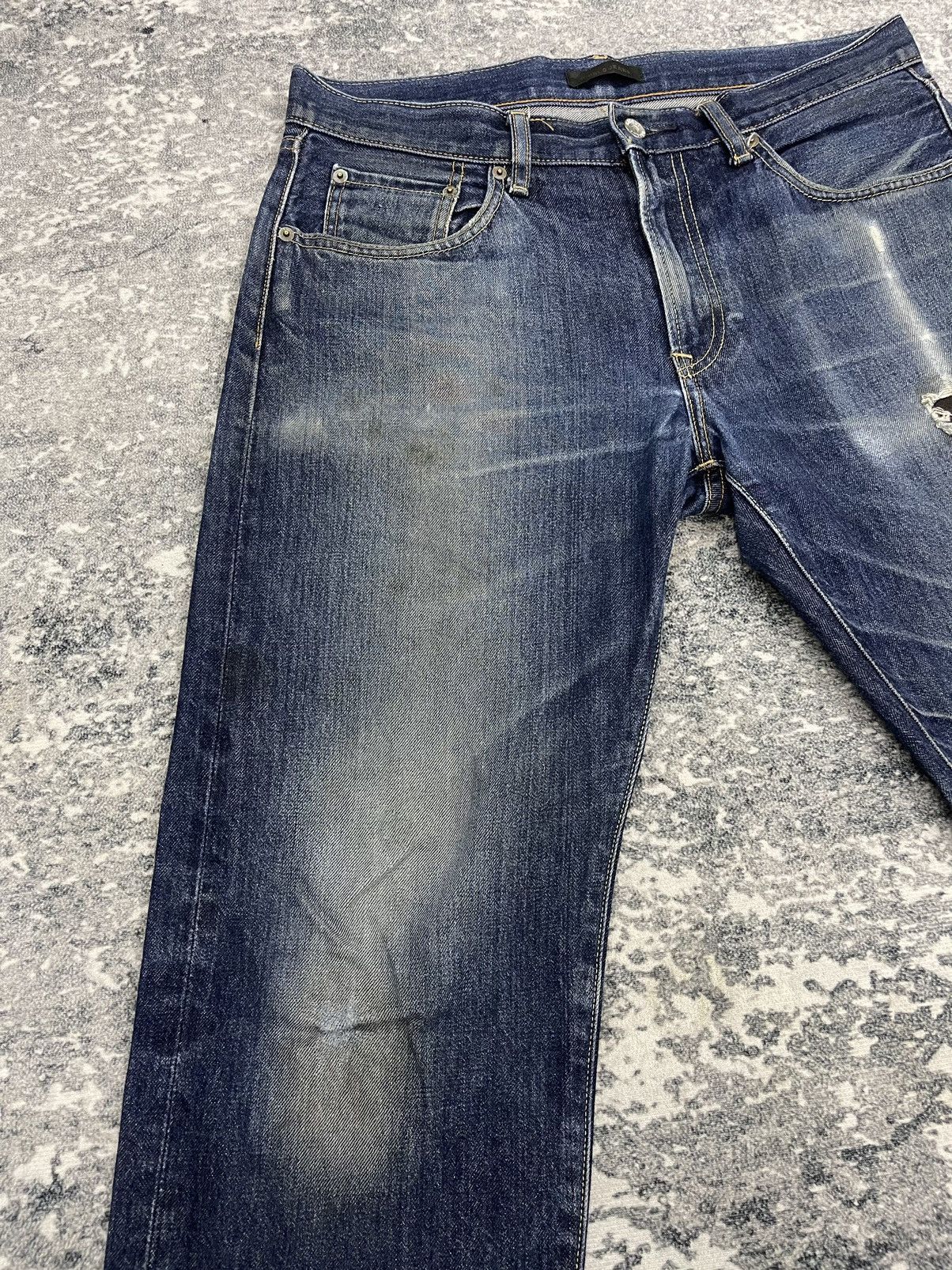 Uniqlo Uniqlo Kaihara Distressed Denim Size US 33 - 2 Thumbnail