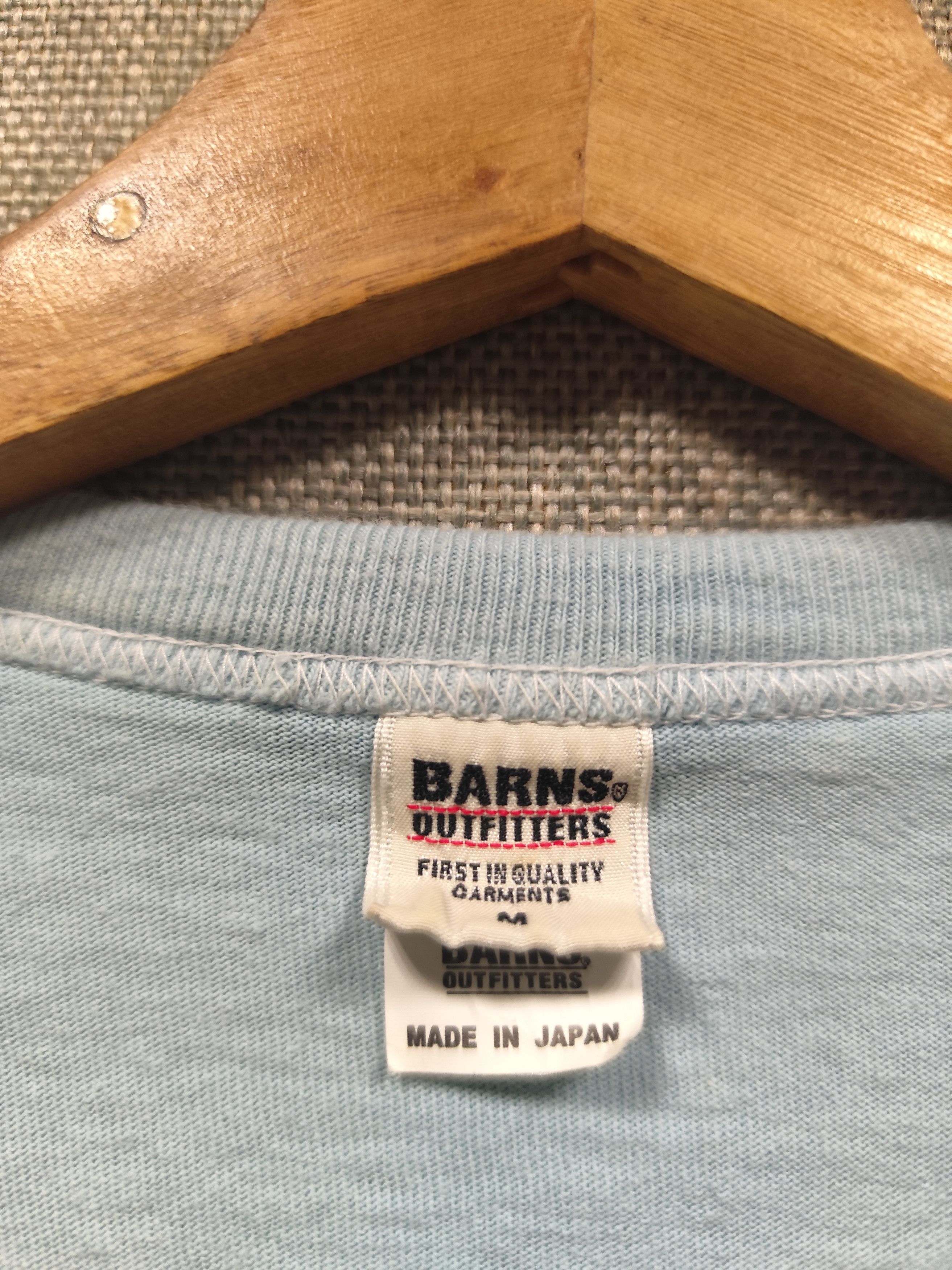 BARNS OUTFITTERS × Japanese Brand vintage t shirt barns outfitters skateboard made in japan Size US M / EU 48-50 / 2 - 4 Thumbnail