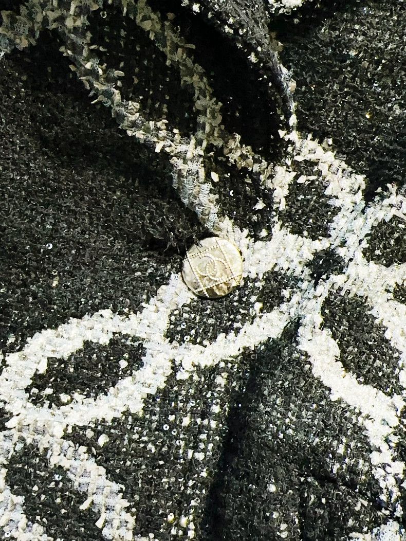 Chanel Chanel 19 styles of black and silver beaded embroidered la Size XS / US 0-2 / IT 36-38 - 4 Thumbnail