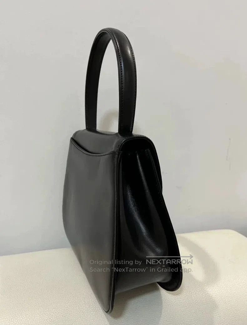Givenchy Givenchy Vintage Black Gold Flip Lock Bag. Size ONE SIZE - 5 Thumbnail
