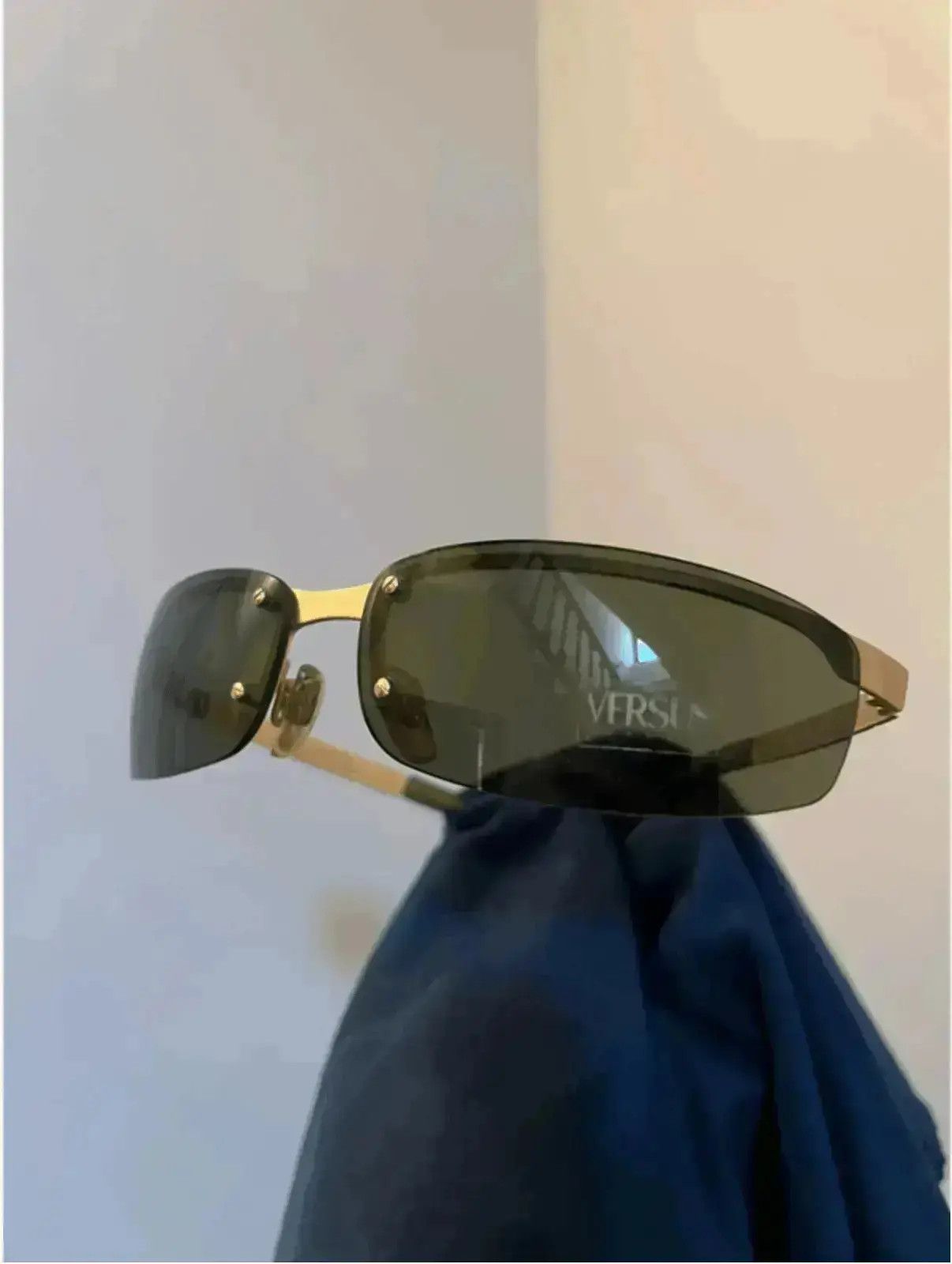 Versace × Versus Versace × Vintage VERSACE Versus Sunglasses Rimless Wrap Shield Sport 90s Size ONE SIZE - 3 Thumbnail