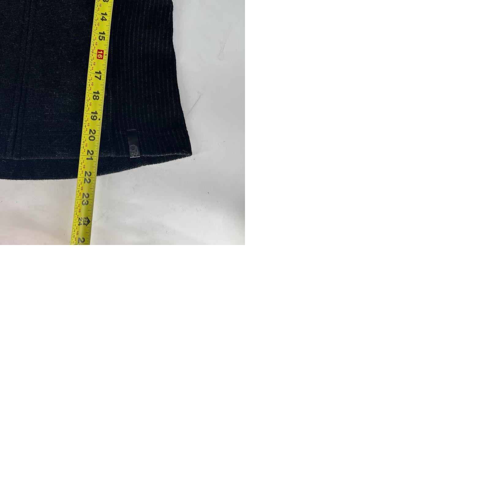 Mountain Hardwear Mountain Hardwear Sarafin Jacket Wool Blend Womens Size XS Black and Gray Size XS / US 0-2 / IT 36-38 - 9 Thumbnail