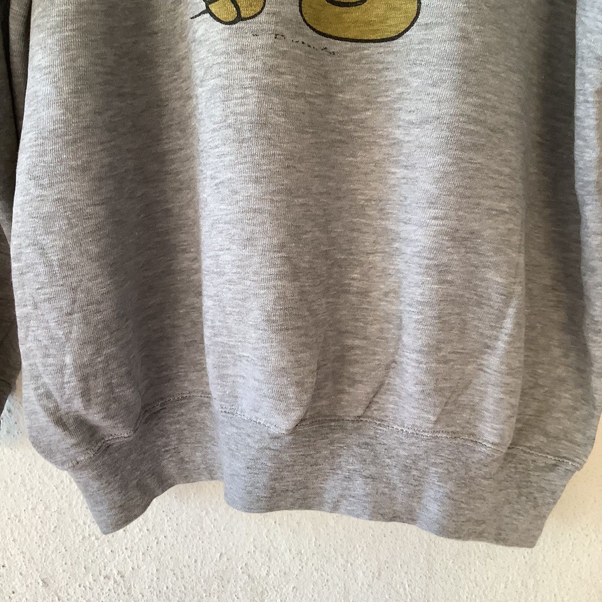 Cartoon Network × Mickey Mouse × Vintage Vintage Mickey Mouse Yellow Shoe Sweatshirt Size US M / EU 48-50 / 2 - 4 Thumbnail