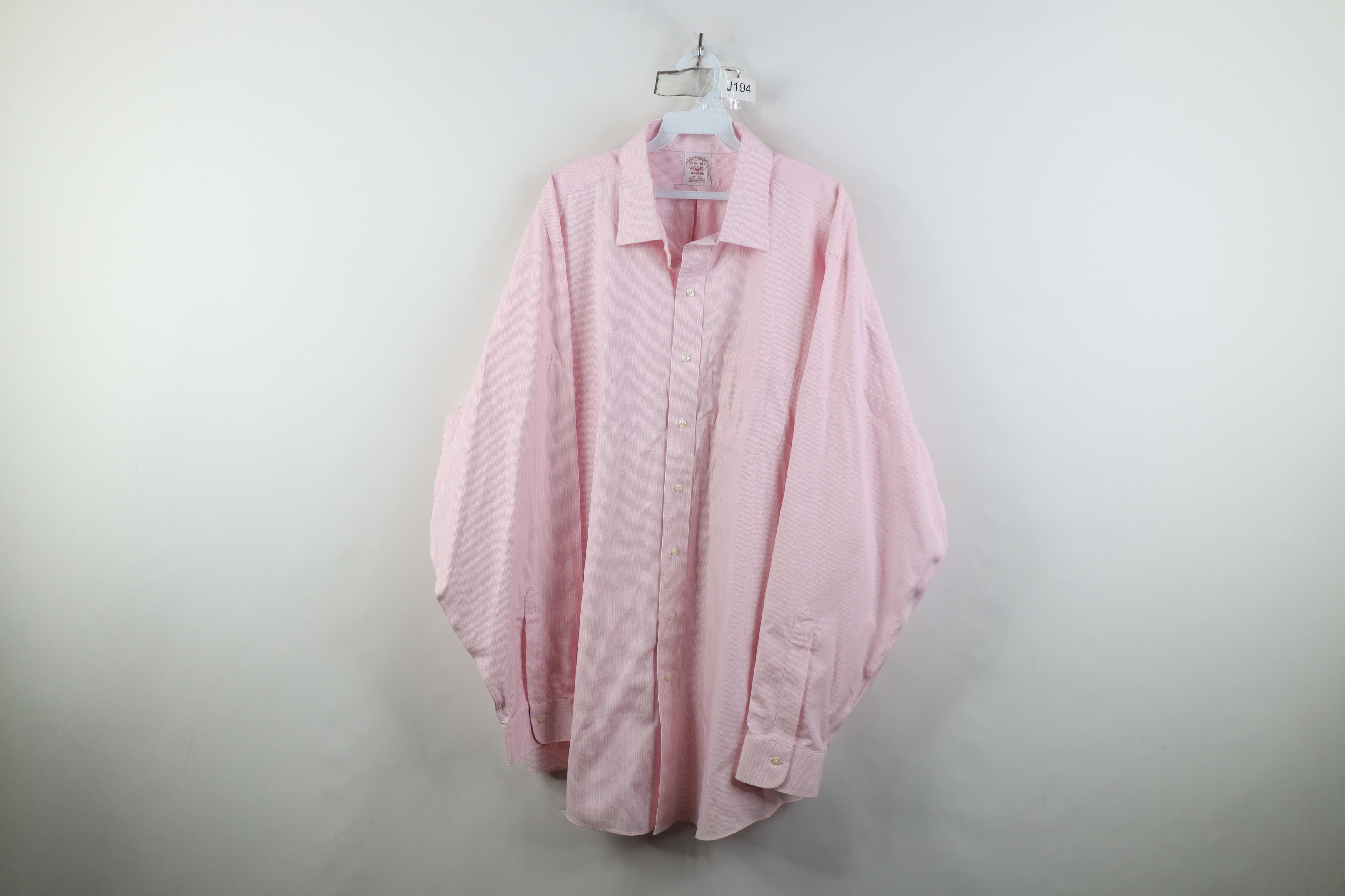 Brooks Brothers Vintage 90s Brooks Brothers Madison Collared Button Shirt Size US L / EU 52-54 / 3 - 1 Thumbnail