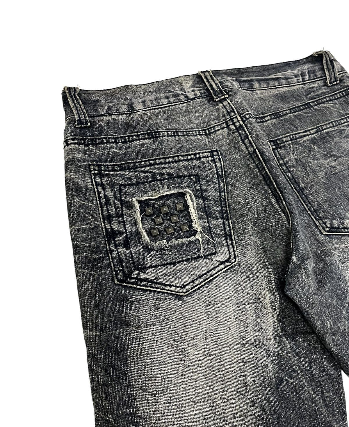 If Six Was Nine Lowbox Japan Studded Distressed Jeans Size US 31 - 8 Thumbnail