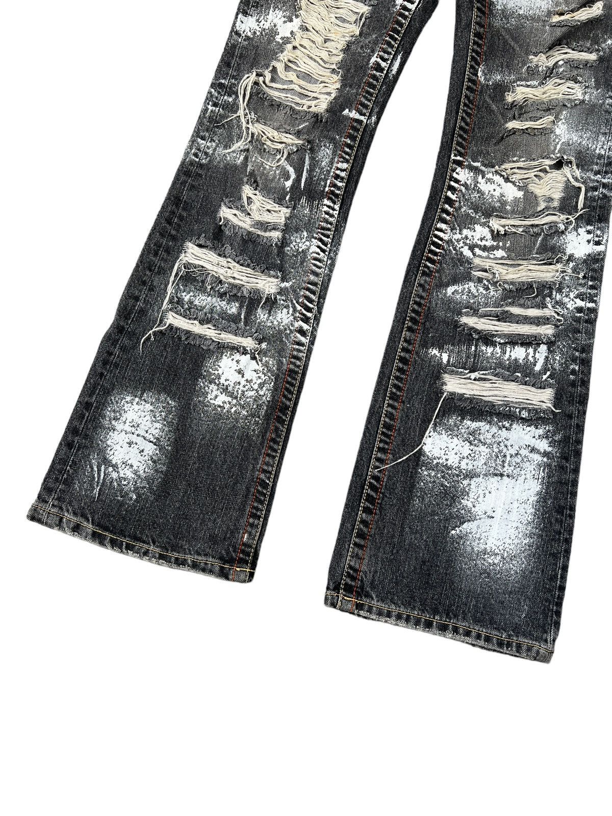 Vanquish Vintage Vanquish 🇯🇵 Distressed Paint Roll Flare Denim Size 30" / US 8 / IT 44 - 4 Thumbnail