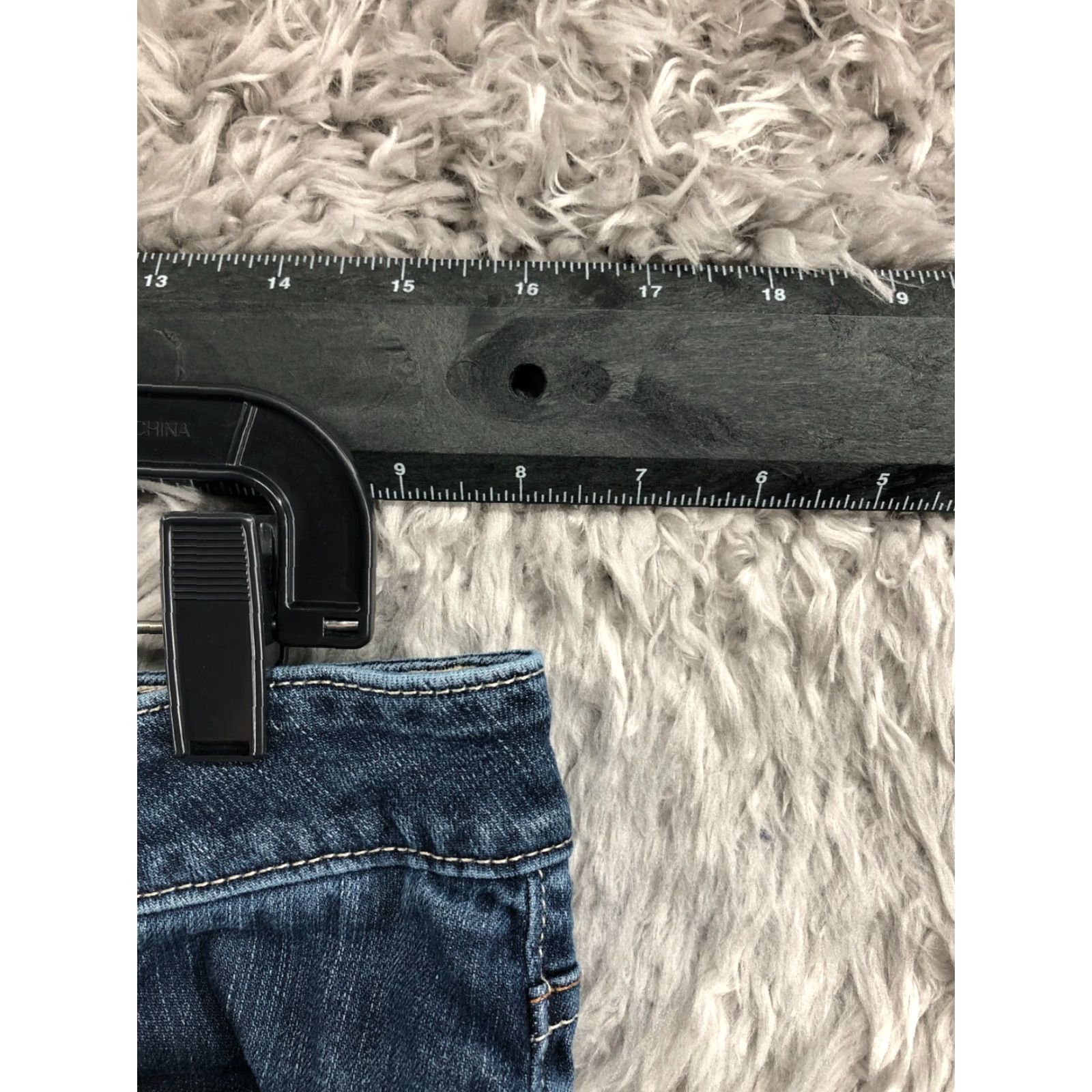 Vera Wang Vera Wang Simply Vera Wang Jeans Size 10 Womens Regular Straight Medium Blue Wash 5-Pocket Size 32" / US 10 / IT 46 - 2 Thumbnail