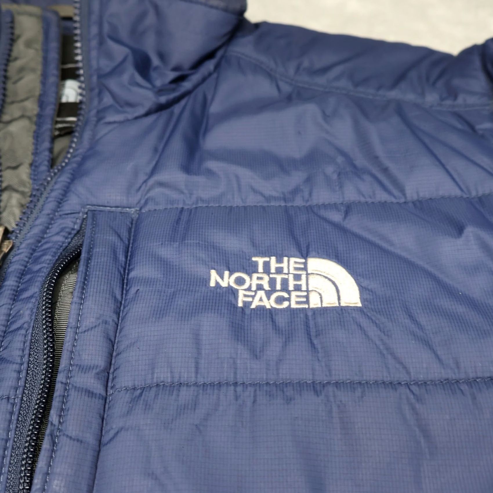 The North Face VINTAGE The North Face Jacket Mens M Blue Aconcagua Quilted Full Zip Winter Puffer Size US M / EU 48-50 / 2 - 3 Thumbnail