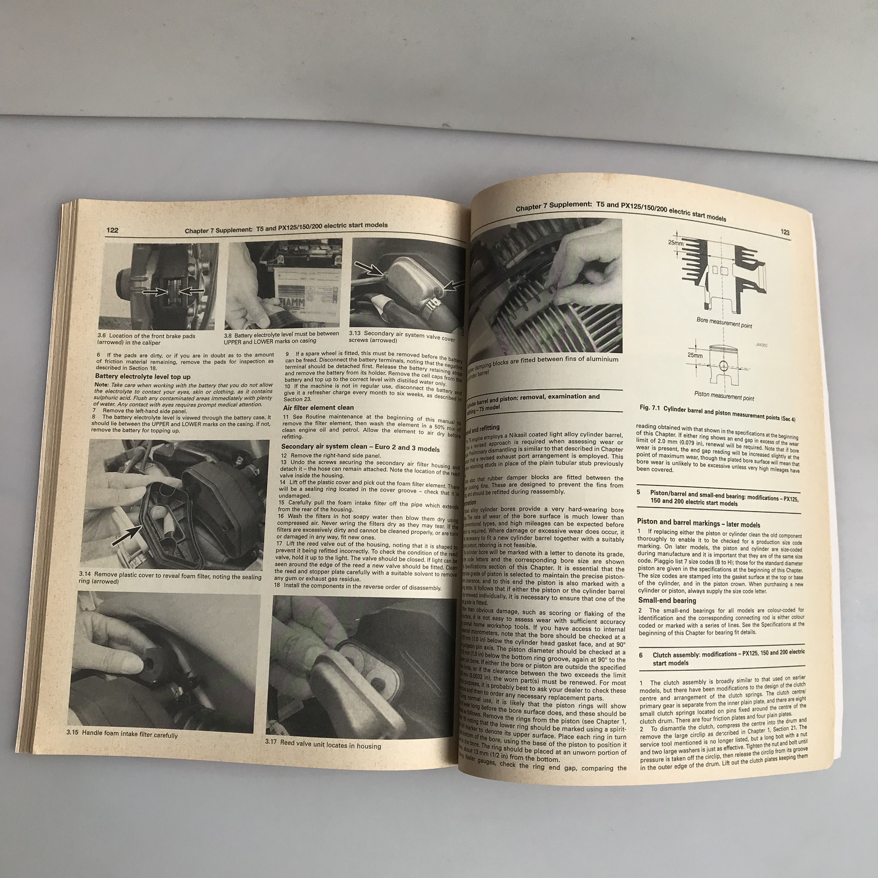 Vintage Vespa P/PX 125, 150 & 200 scooters (Inc. LML Book books Size ONE SIZE - 8 Thumbnail