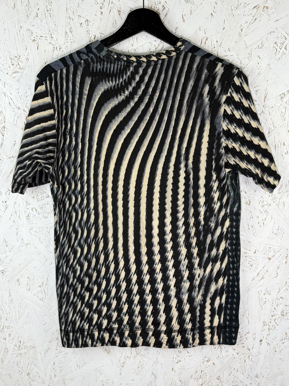 Just Cavalli Just Cavalli SS2001 Multi Patterned Psycho T-Shirt Size M Size US M / EU 48-50 / 2 - 5 Thumbnail