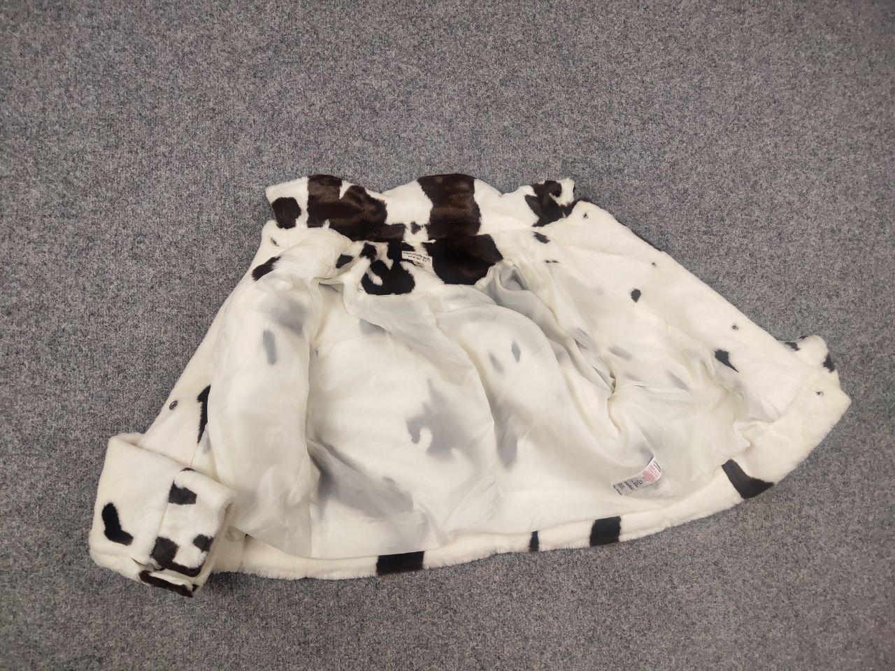 If Six Was Nine Vintage spotted cow if six was nine style fur Jacket Y2K Size S / US 4 / IT 40 - 14 Thumbnail