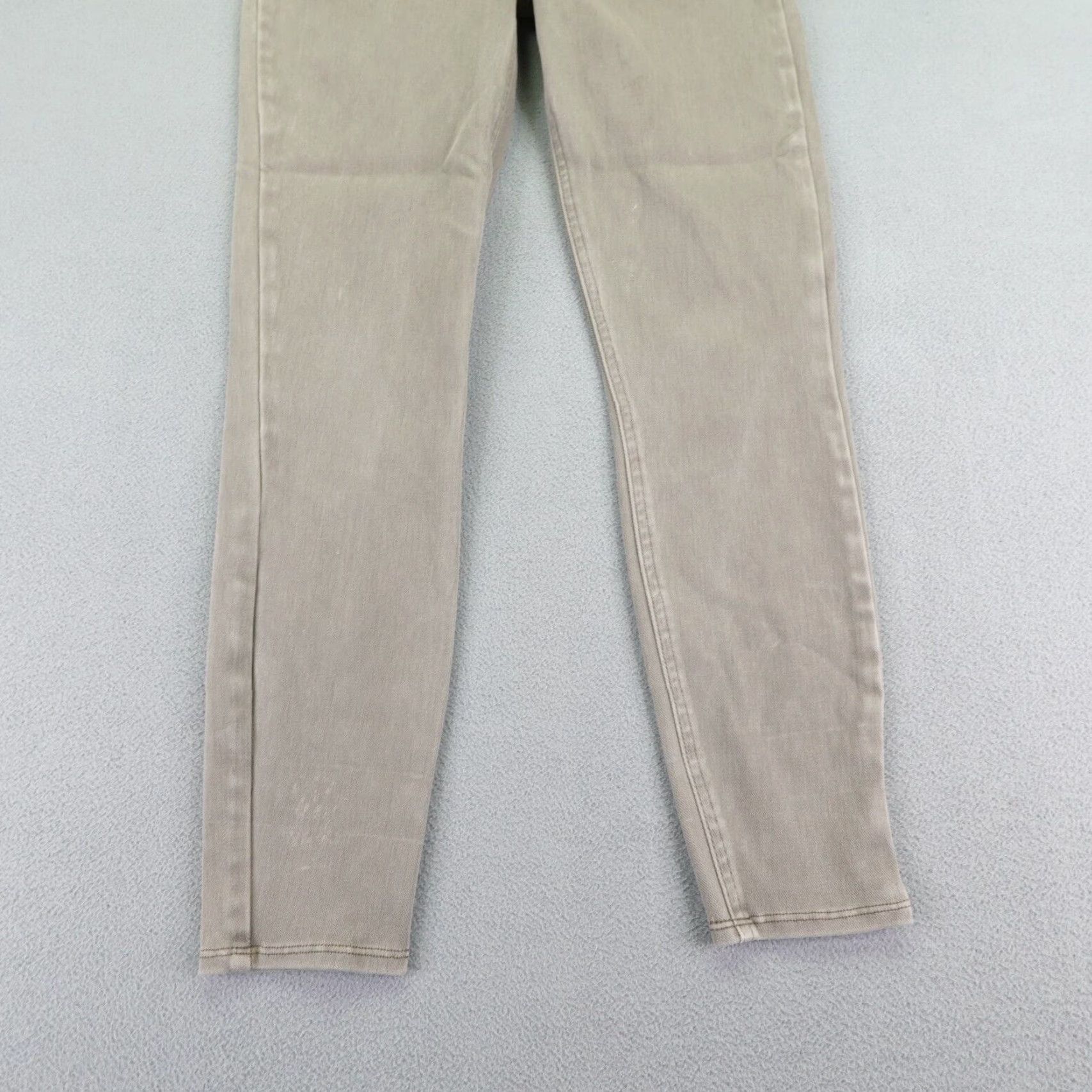 Spanx Spanx Jeans Slim High Rise Womens Medium Gray Denim Skinny Pants 26 In Inseam 26 Color Gray Brand Spanx Fit Slim Size M Women Birthday? Size 32" / US 10 / IT 46 - 3 Thumbnail
