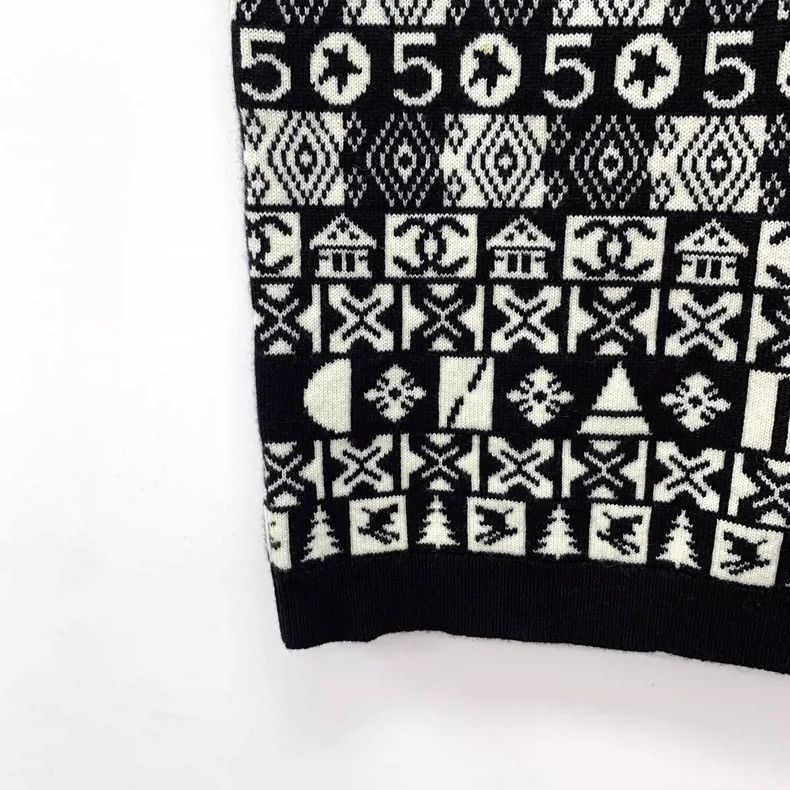 Chanel Chanel Black and White Geometric Knit Skirt -2505 Size 35" - 4 Thumbnail