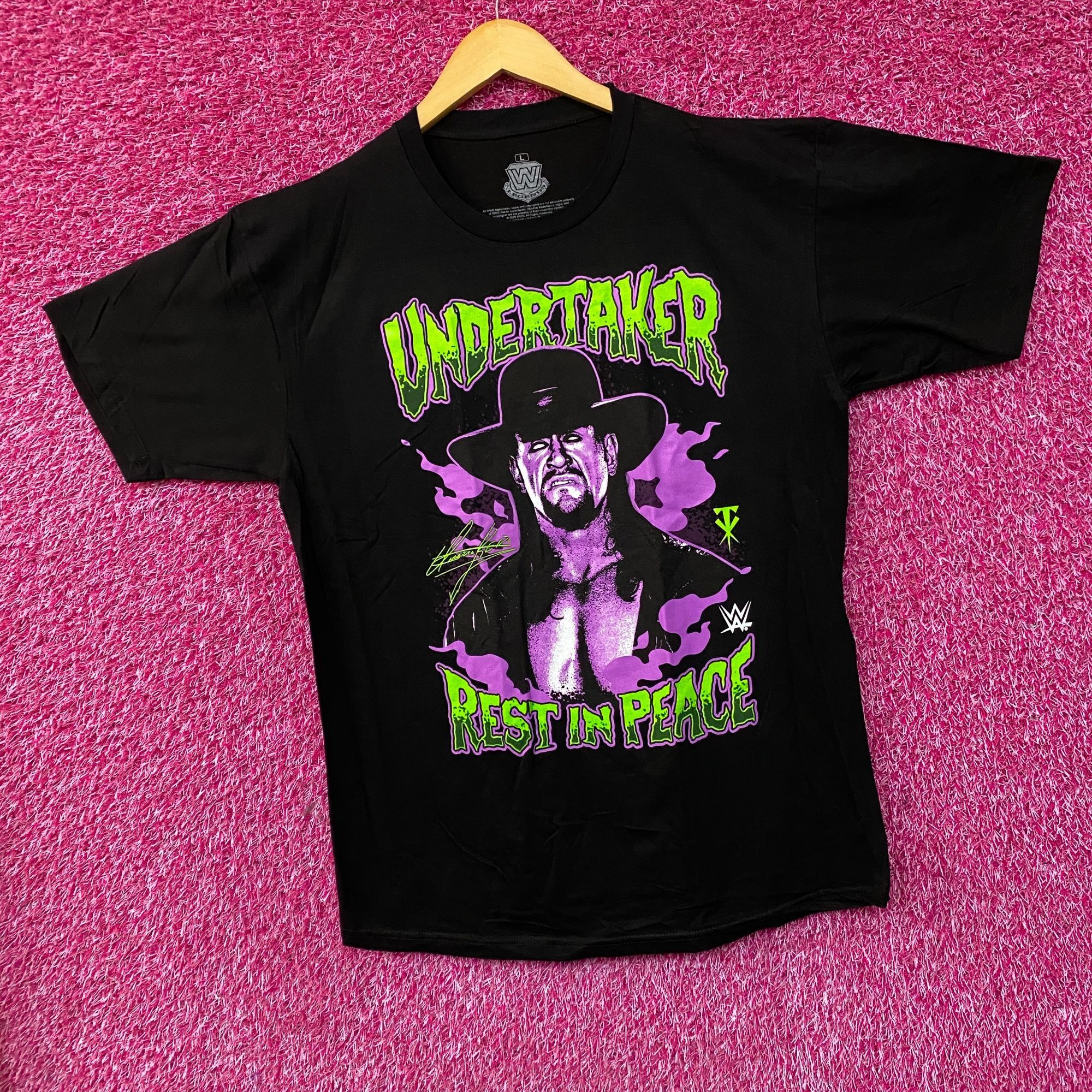 WWE WWE Ash The Undertaker Rest In Peace Glow Ink T-Shirt Large Size US L / EU 52-54 / 3 - 3 Thumbnail