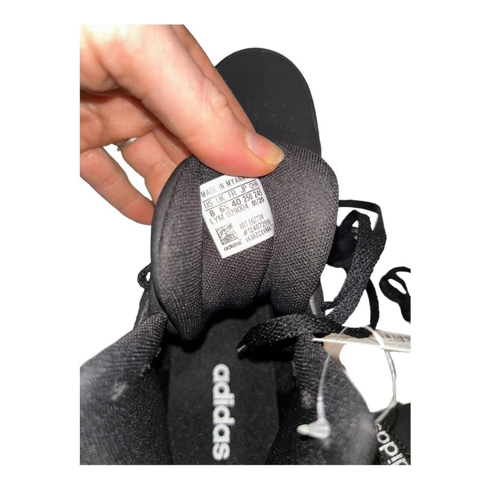 Adidas adidas l NWT Hoops 2.0 Mid Top Black Sneaker Size 7M/8W Size US 7 / EU 40 - 9 Thumbnail