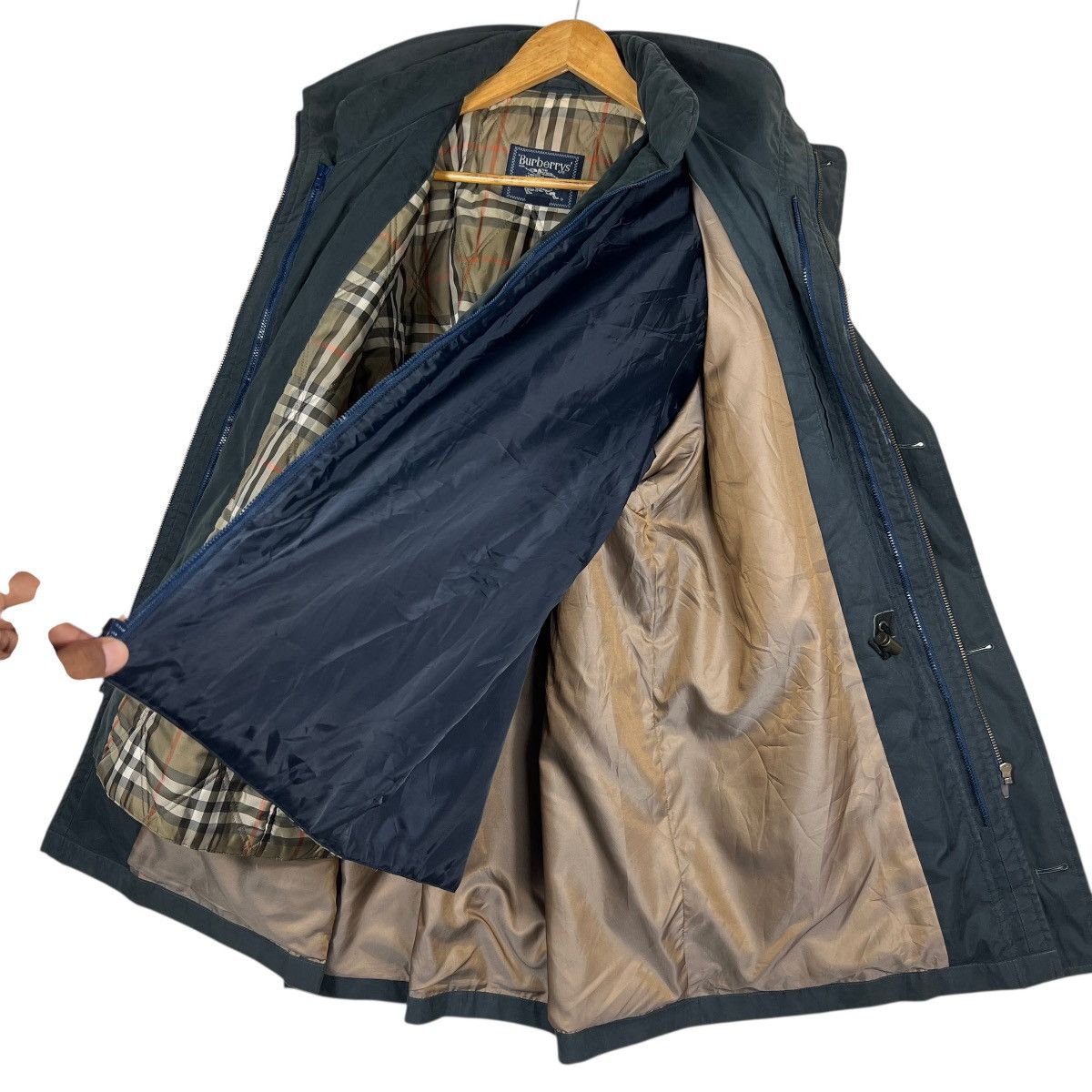 Burberry 🔥 BURBERRYS INSULATED NOVACHECK LINER COAT JACKET Size US L / EU 52-54 / 3 - 8 Thumbnail