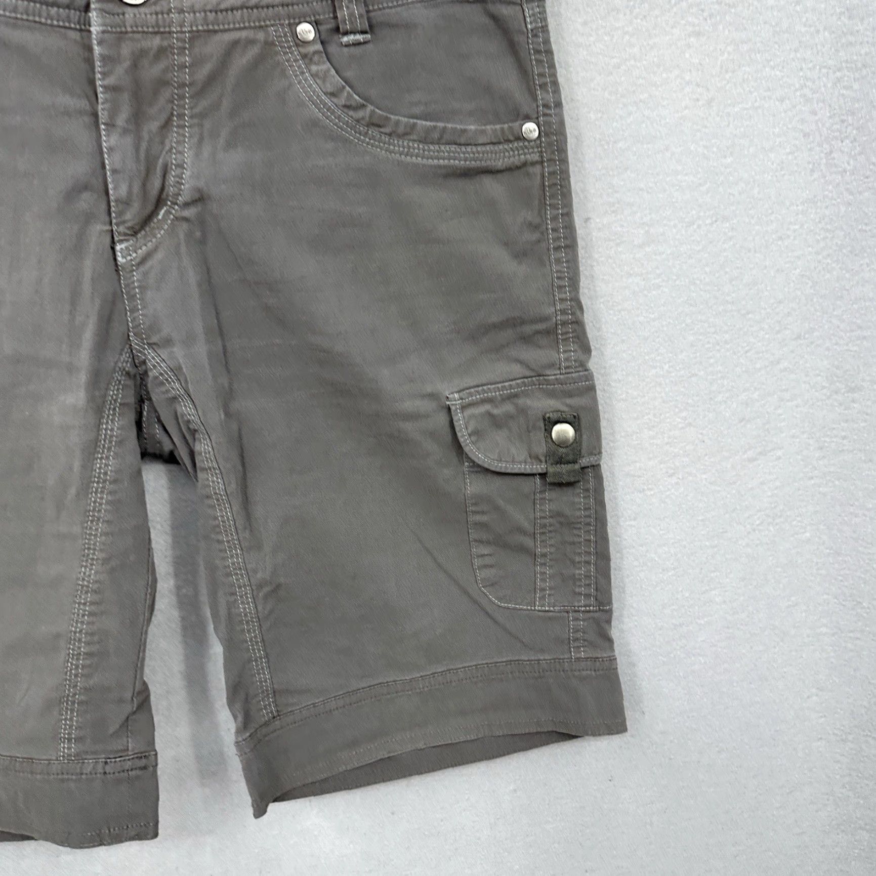 Vintage Kuhl Cargo Shorts Womens 8 Splash Bermuda Gray Cargo Pocket Hiking Outdoor Snap Shirt? Size 30" / US 8 / IT 44 - 2 Thumbnail