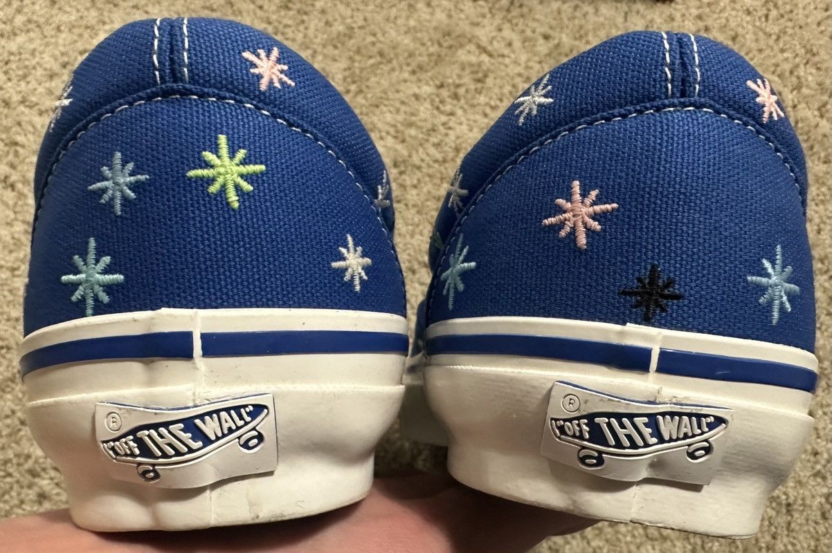 Other *RARE* AOI X VANS SLIP ON 98 EMBROIDERED SIZE 12 BLUE Size US 12 / EU 45 - 7 Thumbnail