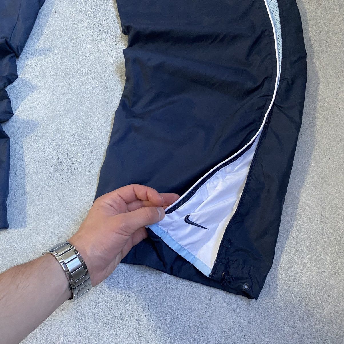Nike Vintage Nike Track Pants Wide Leg Baggy Striped Swoosh Y2K Size US 36 / EU 52 - 5 Thumbnail