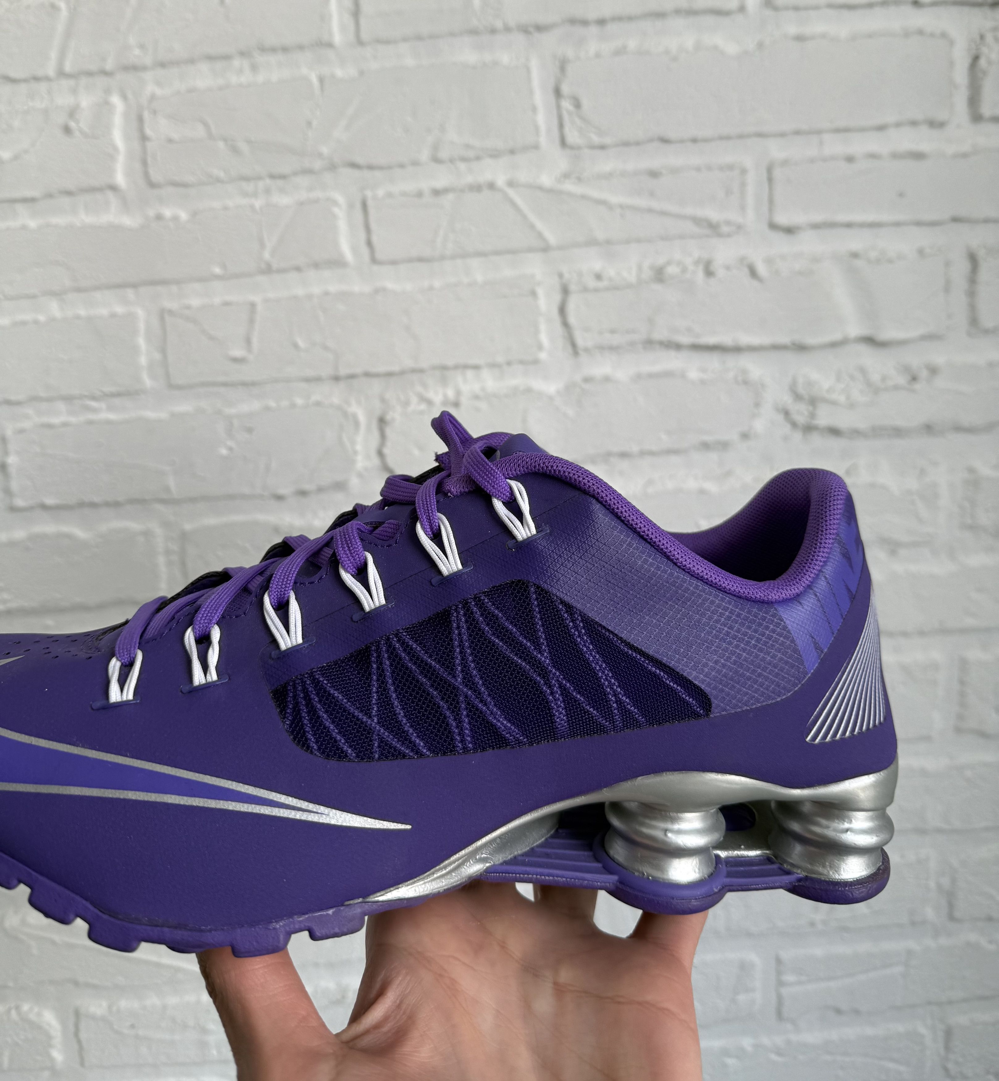 Nike 2014 Nike shox r4 superfly violet silver sneakers Size US 9 / EU 42 - 3 Thumbnail