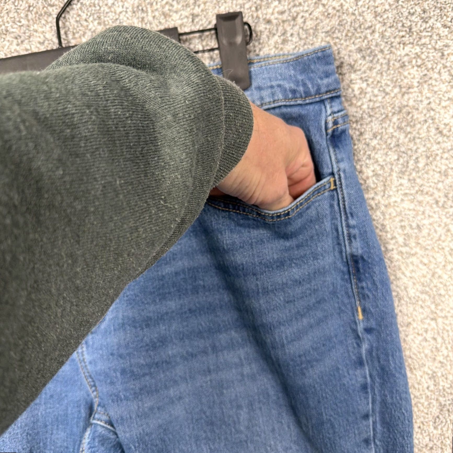 Old Navy Old Navy Jeans Womens Size 12 WOW Boyfriend Mid Rise 35 in Inseam 28.5 in Blue Denim Stretch Pocket Casual Modern Regular Tapered Halloween? Size 34" / US 12 / IT 48 - 7 Thumbnail
