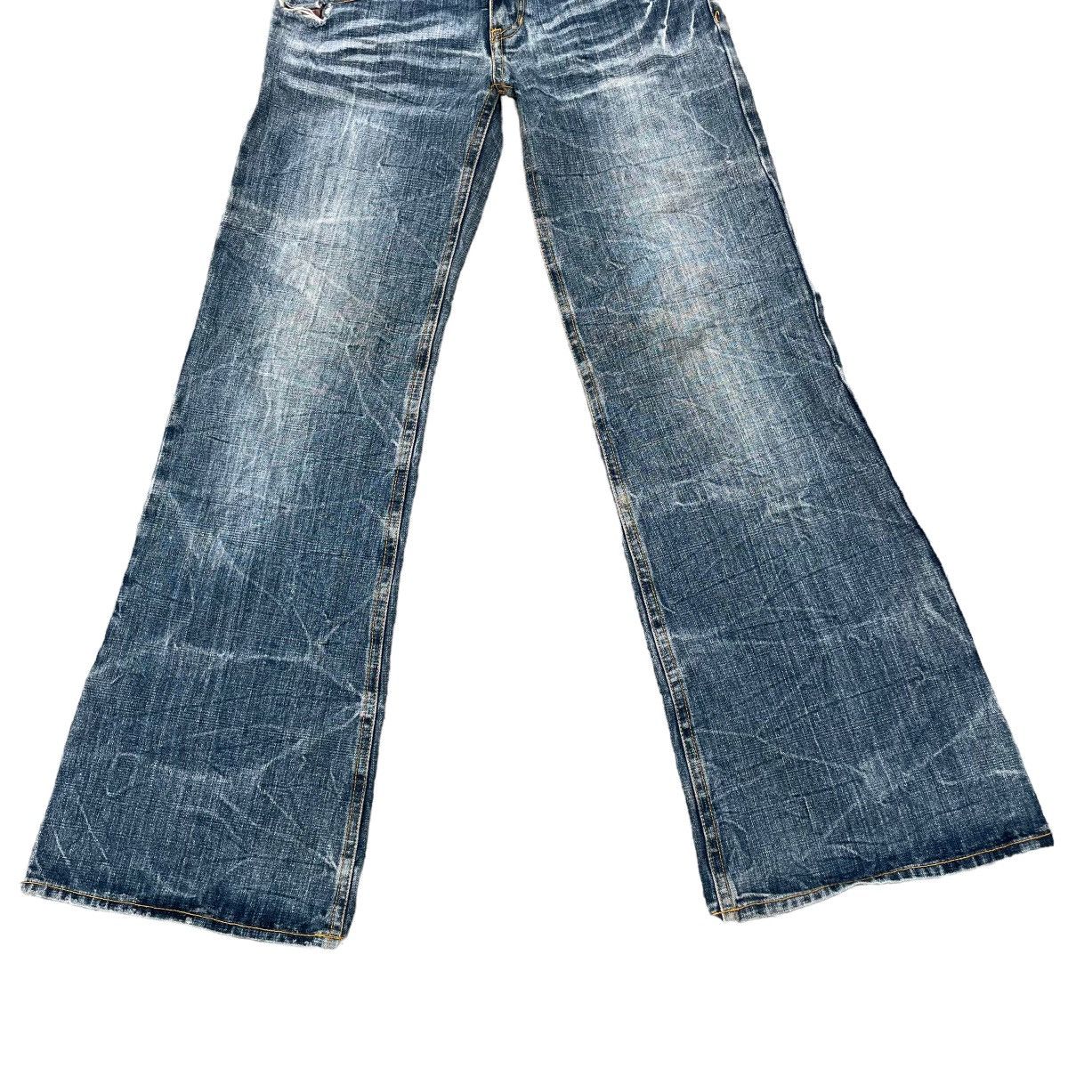 Hysteric Glamour 🇯🇵 SKY BOMBER WASHED FLARE DENIM PANTS Size 28" / US 6 / IT 42 - 4 Thumbnail