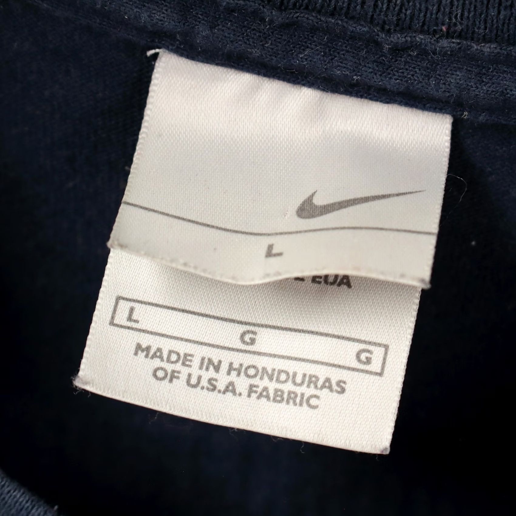 Nike VINTAGE NIKE basketball t-shirt LARGE ankle breaker 00s y2k silver tag check swoosh Mens Size US L / EU 52-54 / 3 - 6 Thumbnail