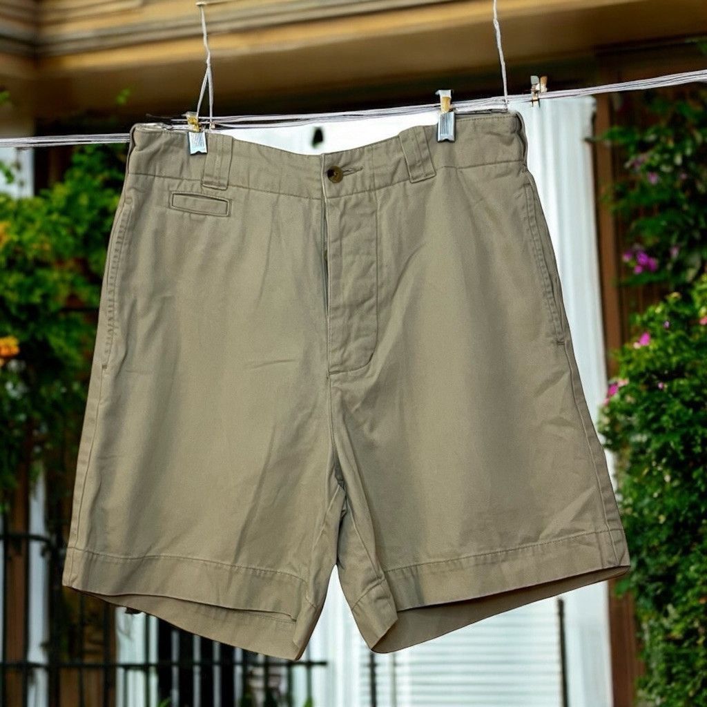 Eddie Bauer × Vintage Vtg 90s Eddie Bauer Khaki Chino Button Fly Shorts Sz 31 Size US 31 - 1 Thumbnail