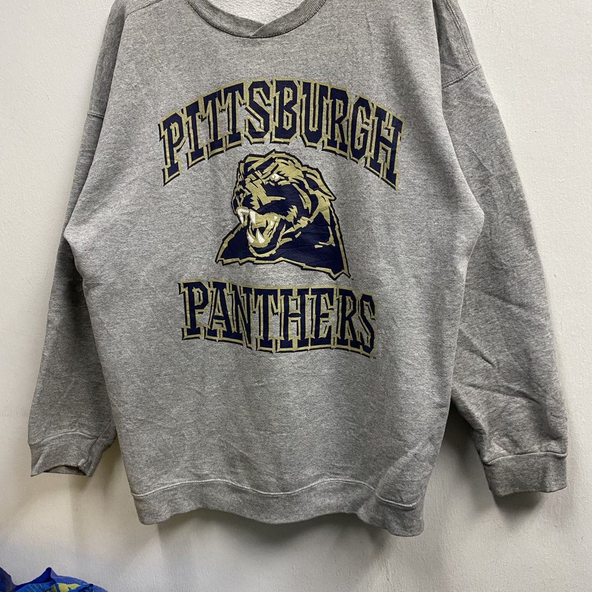 NCAA Vintage Pittsburgh Panthers By Starter Gray Sweatshirt Size US L / EU 52-54 / 3 - 4 Thumbnail