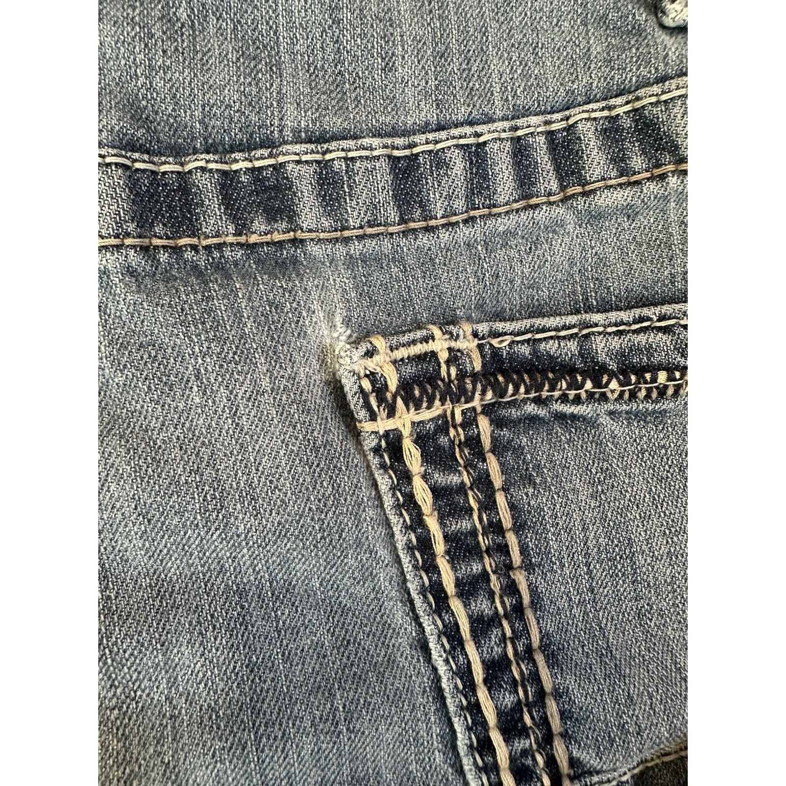 Ariat ARIAT FR Low Rise M4 Boot Jeans Blue 44/32 Flame Resistant Size US 44 / EU 60 - 18 Thumbnail