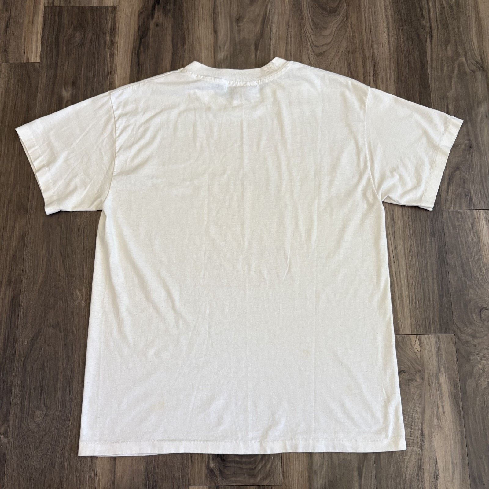 Vintage Vintage Random Baby Photo Portrait Art T-Shirt Men's Size L Size US L / EU 52-54 / 3 - 9 Thumbnail