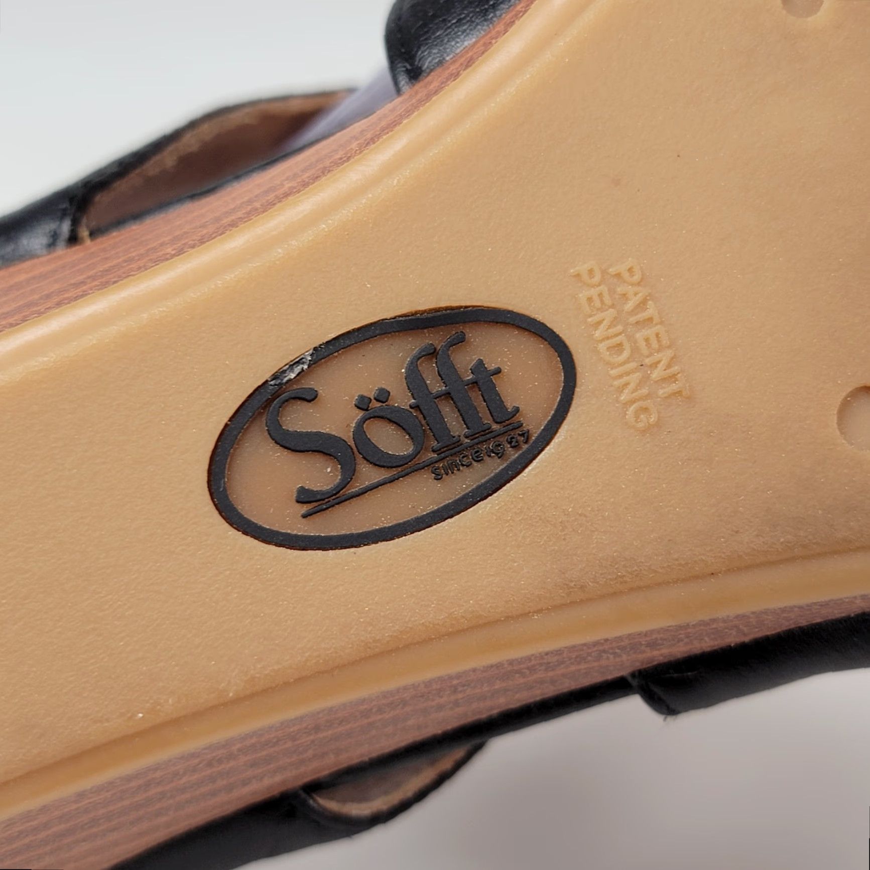 Vintage Söfft Sandals Womens Black Elastic Studded Wedge Heel Sandals 8M Buckle Arch Support Cushioned Leather Size US 8 / IT 38 - 7 Thumbnail