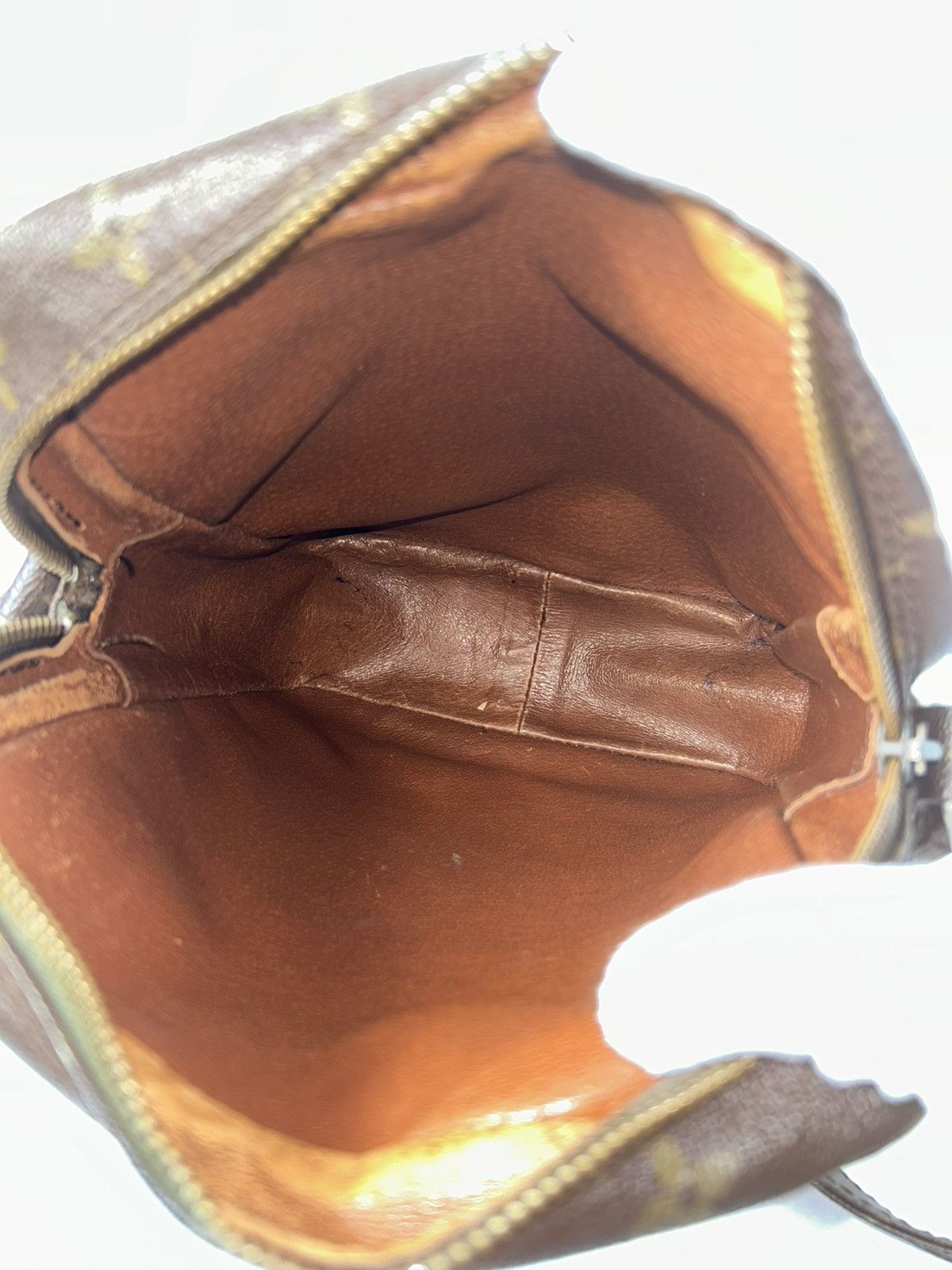 Louis Vuitton Louis Vuitton Monogram Crossbody Bag Size ONE SIZE - 4 Thumbnail