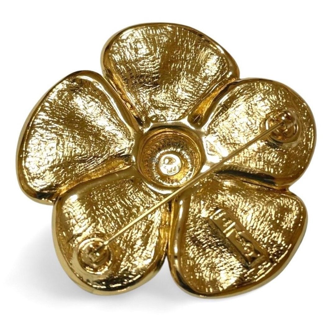 Yves Saint Laurent Vintage Yves Saint Laurent nice and heavy flower brooch Size ONE SIZE - 4 Thumbnail