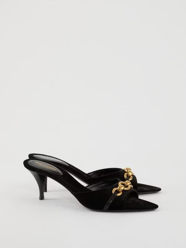 o1bcso1str1024 Le Maillon Mules in Black