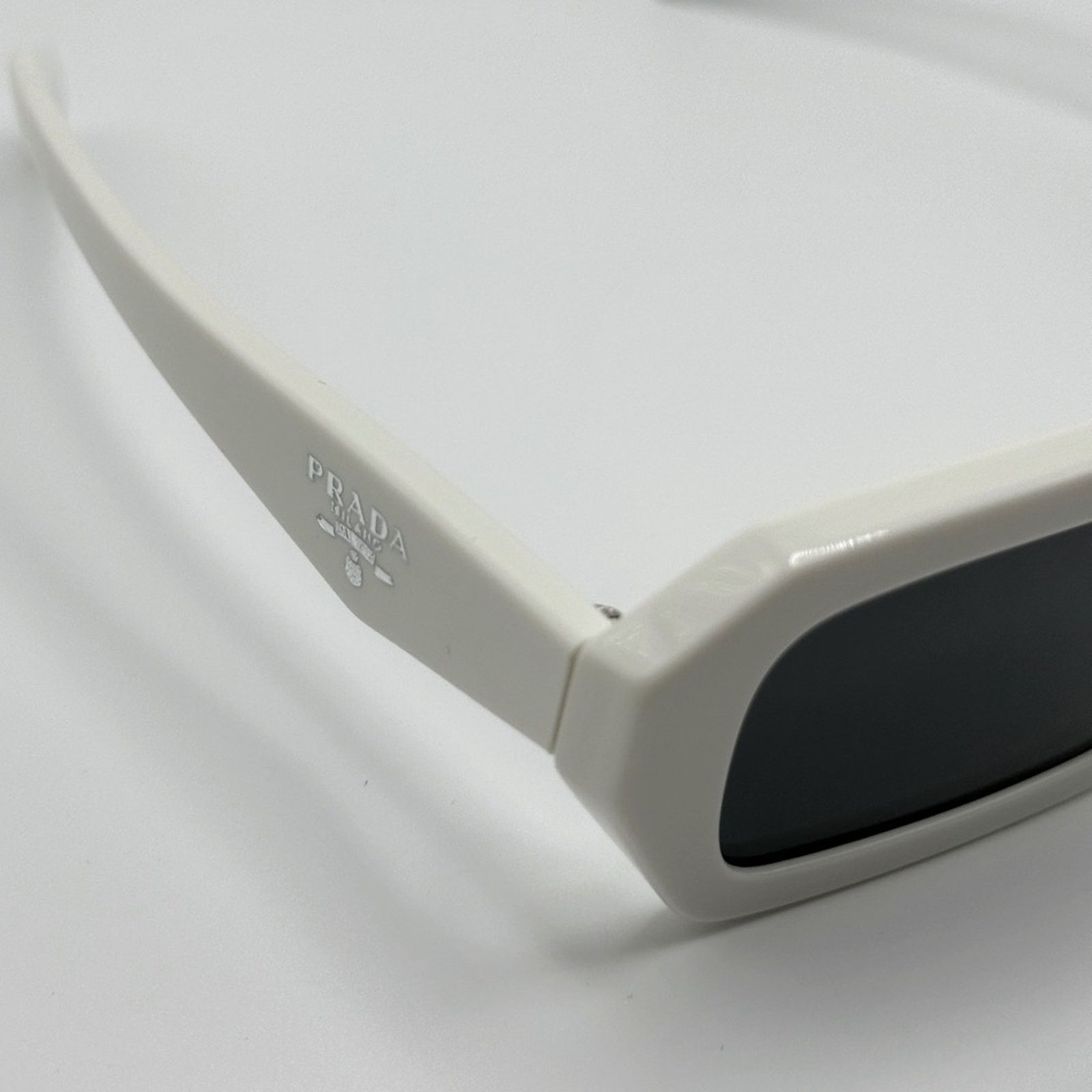 Prada NEW PRADA PR A12S 17K08Z White/Dark Grey Unisex Sunglasses Size ONE SIZE - 7 Thumbnail