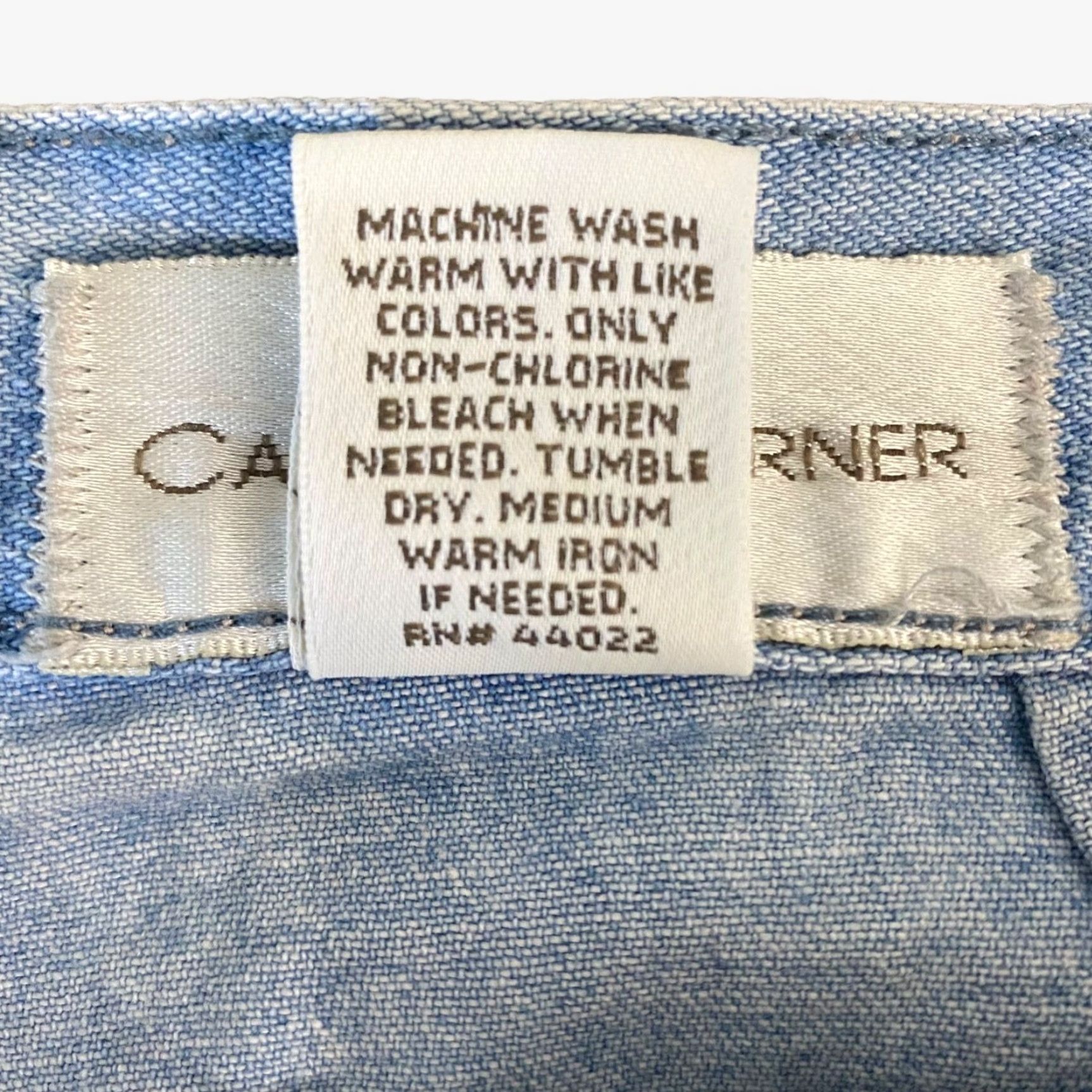 Vintage VINTAGE Casual Corner Denim Shorts Women High Waist 10 Blue 90s Mom Butt Pleated Front 100% Cotton USA Women Size 32" / US 10 / IT 46 - 8 Thumbnail