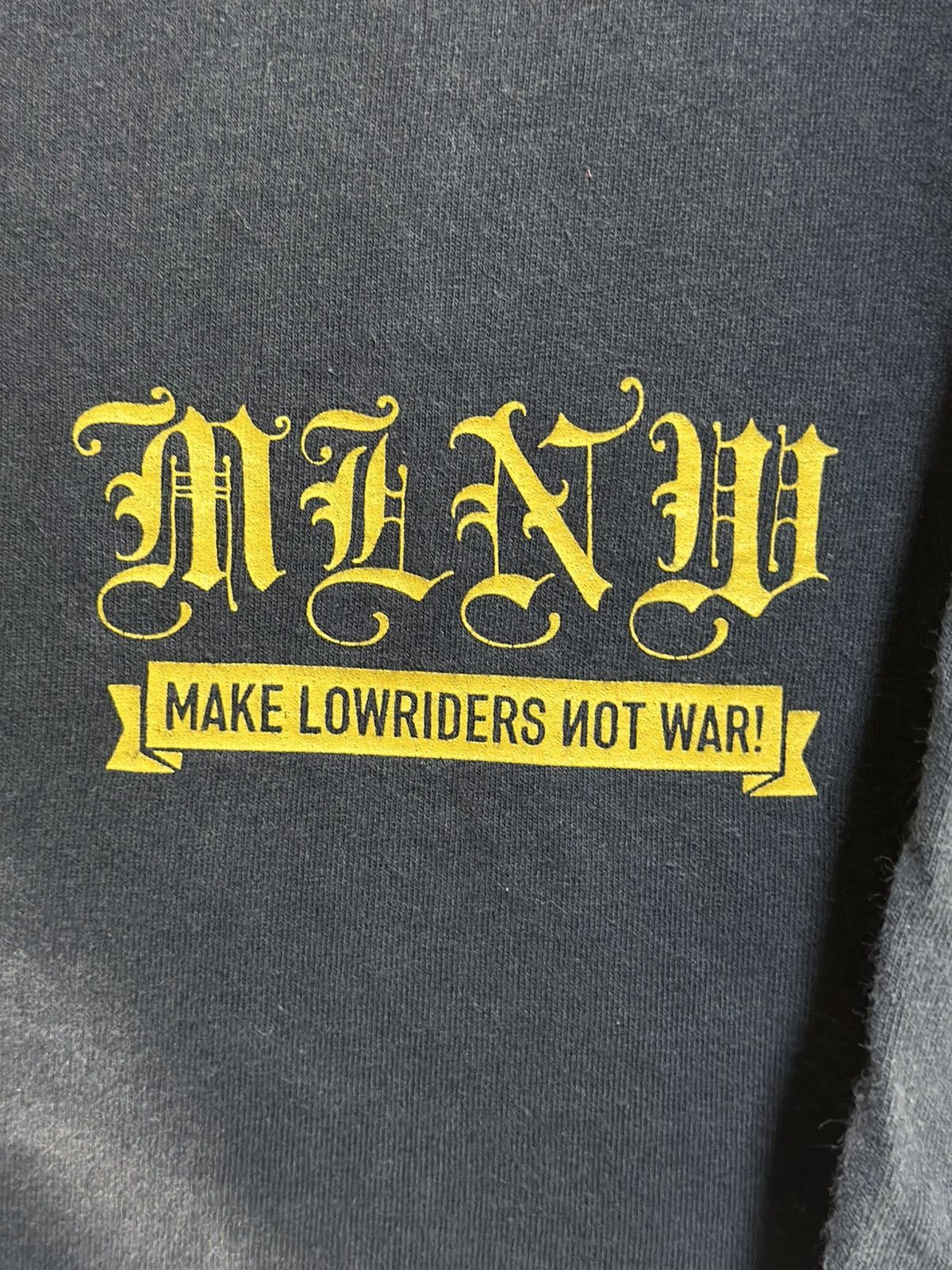 Vintage Thrashed Grunge Vintage Make Lowriders Not War Sun Faded Tee Size US XL / EU 56 / 4 - 3 Thumbnail