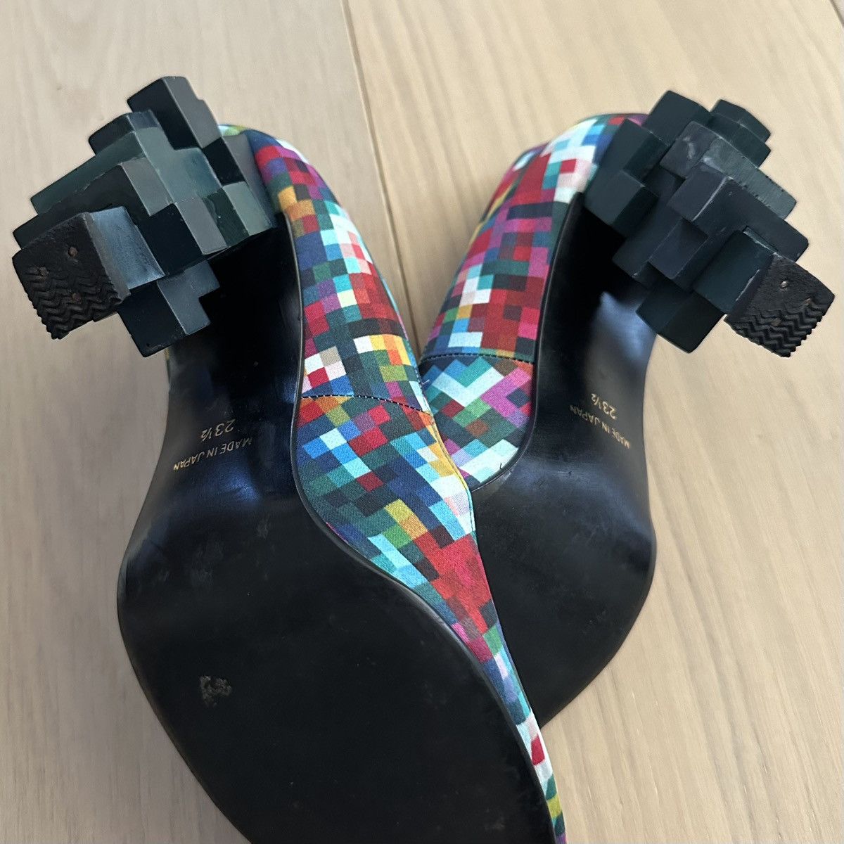 ANREALAGE AW2011 Pixelated Pumps Size US 6.5 / IT 36.5 - 5 Thumbnail