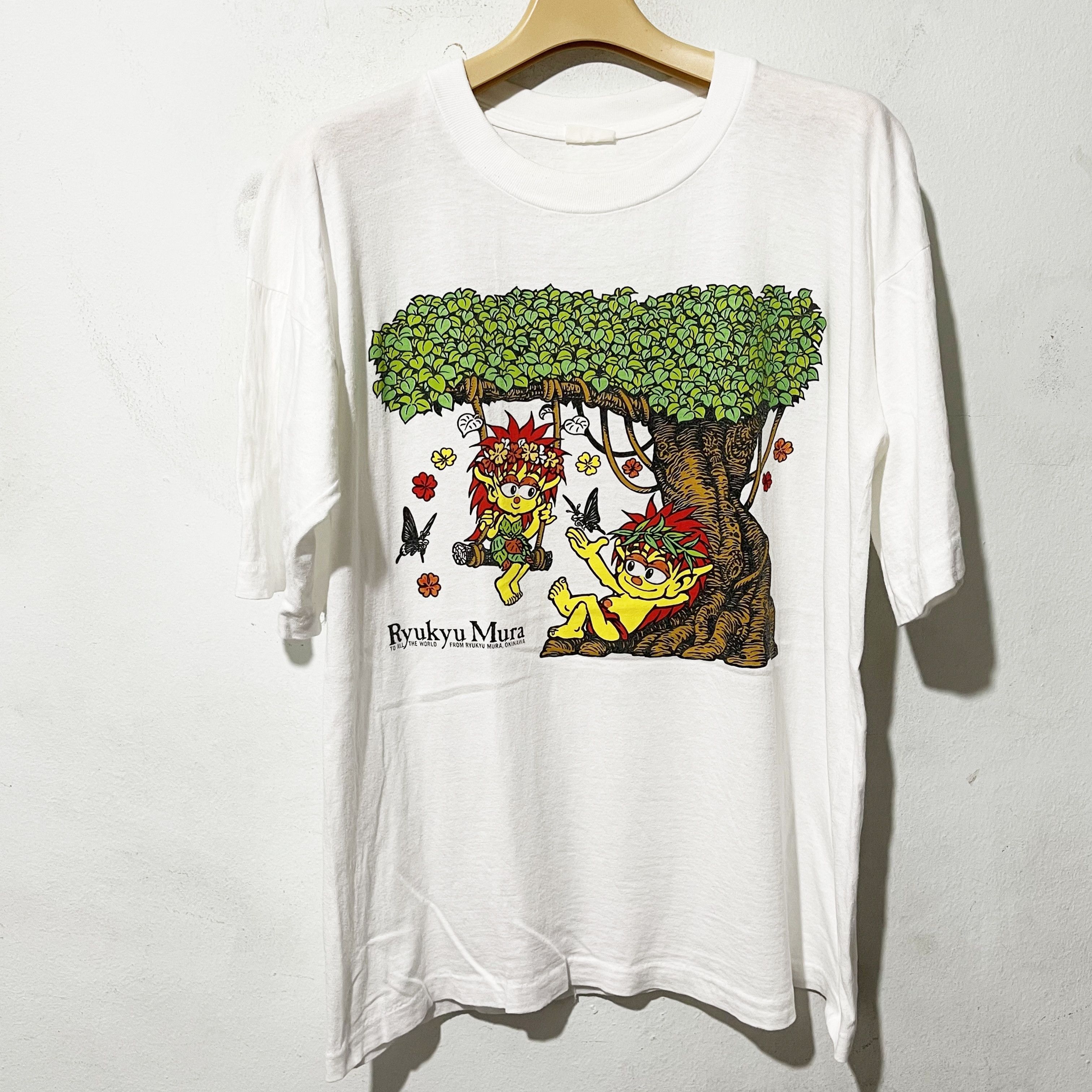 Vintage Vintage 90s Ryukyu Mura T-Shirt Size US M / EU 48-50 / 2 - 1 Thumbnail