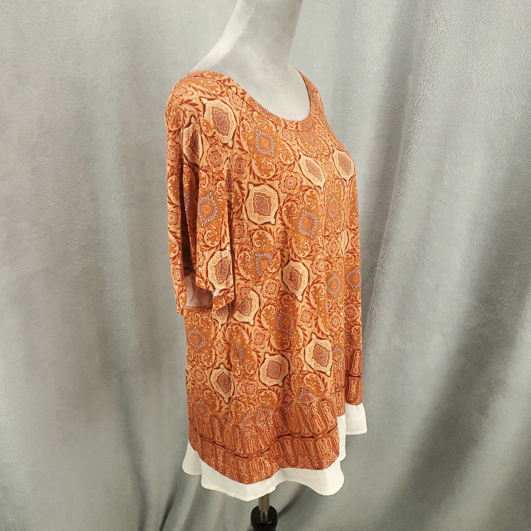 Vintage Womens 1X Orange Chiffon Geometric Blouse Top Layered Look Casual Sleeve Round Neck Pullover Plus Size 1X Rose And Olive Size XL / US 12-14 / IT 48-50 - 2 Thumbnail