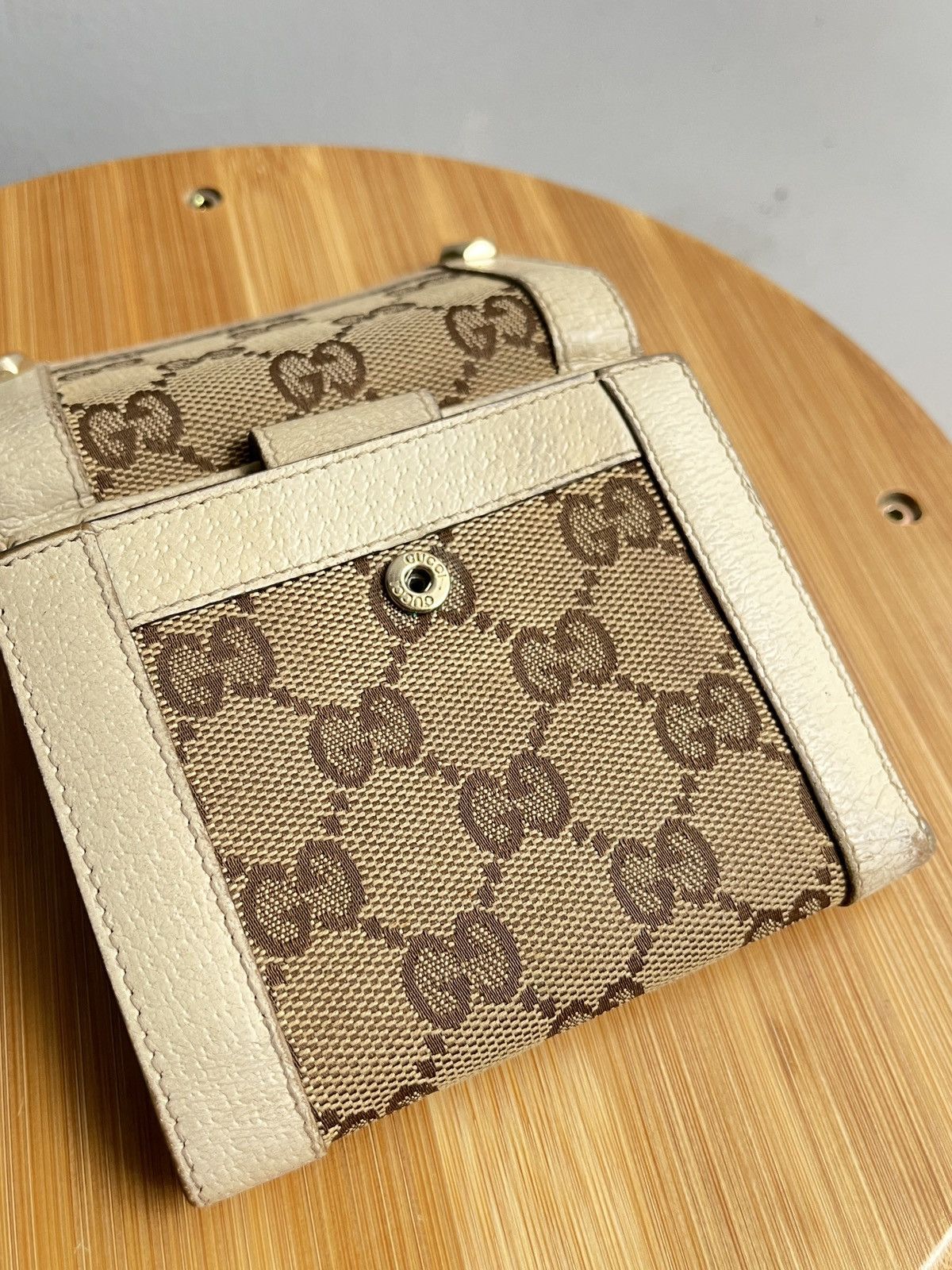 Gucci Gucci Beige/Off White GG Canvas and Leather Compact Wallet Size ONE SIZE - 8 Thumbnail