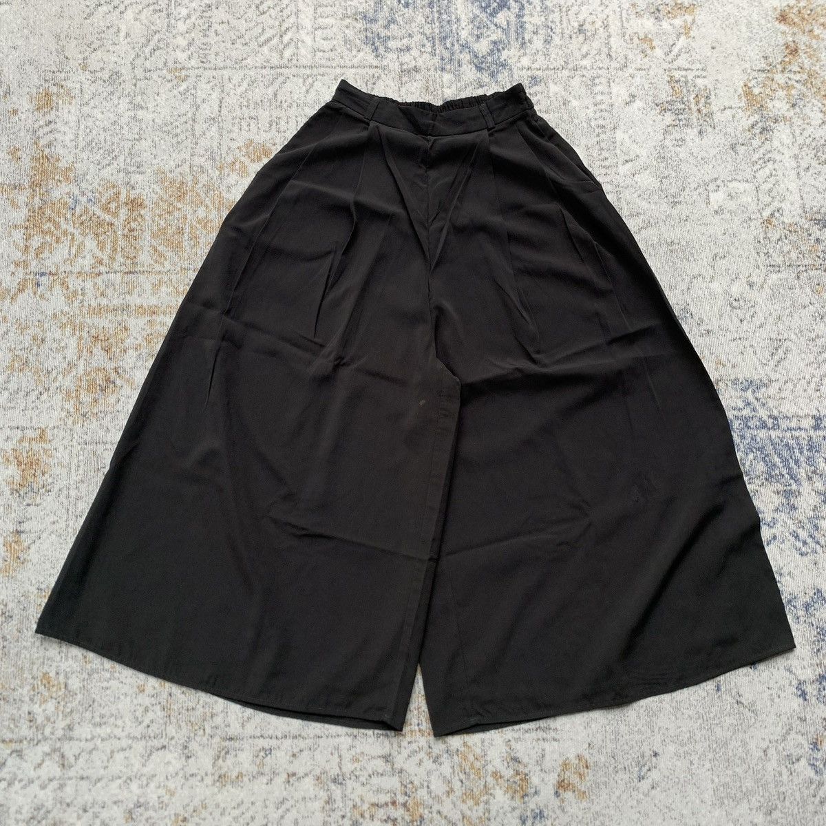 Japanese Brand Rare Japanese Brand GU Yohji Style Wide Pants Size US 30 / EU 46 - 1 Thumbnail