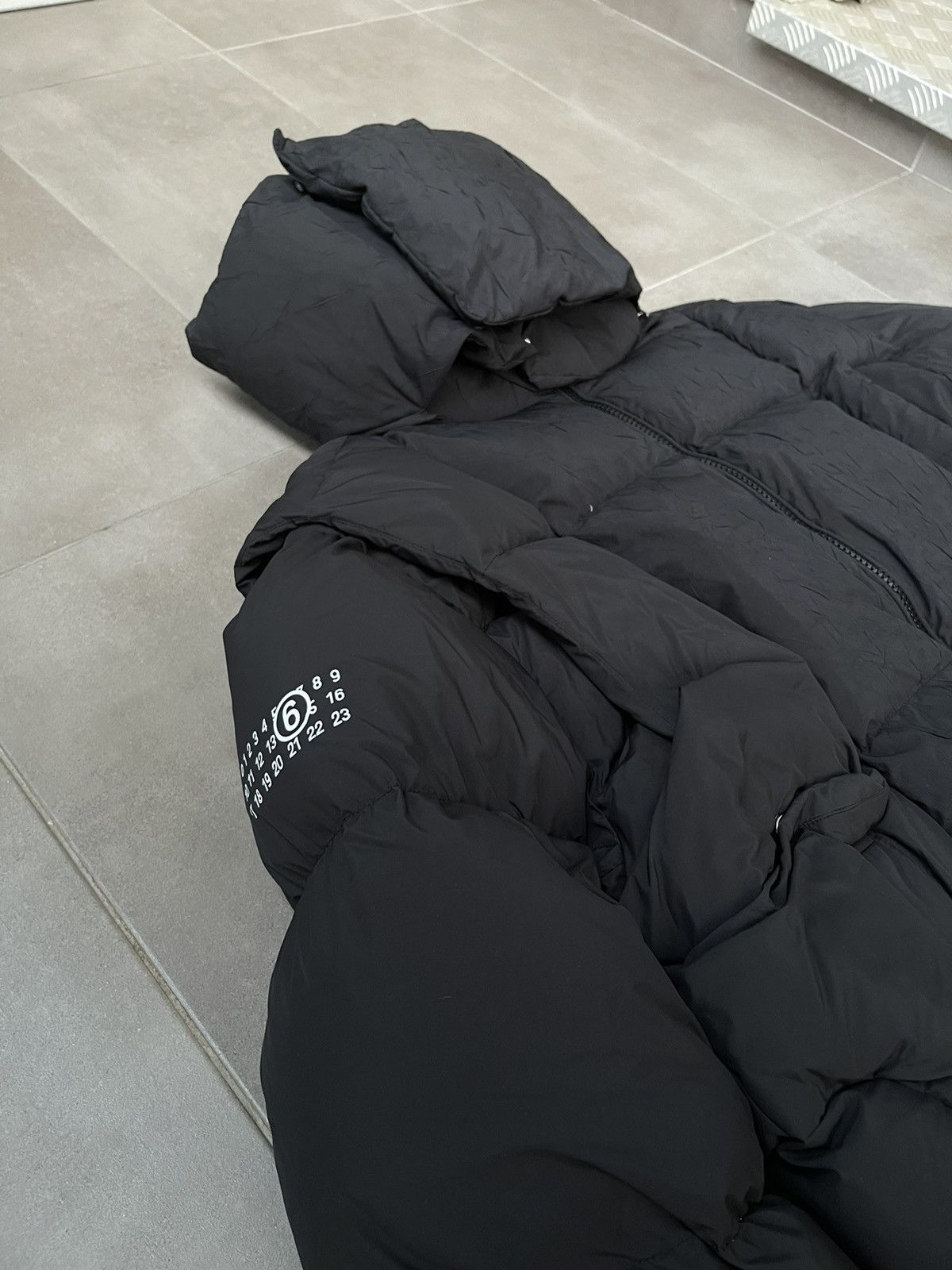 DS! AW23 Maison Margiela Chenpeng Black Puffer Coat Jacket