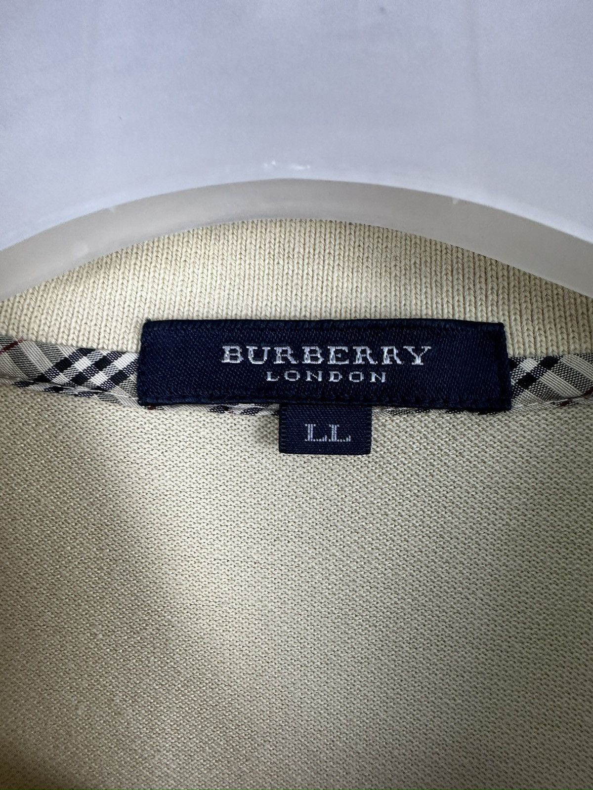 Burberry Burberry London Novacheck Cream Single Pocket Polo A290 Size US M / EU 48-50 / 2 - 9 Thumbnail